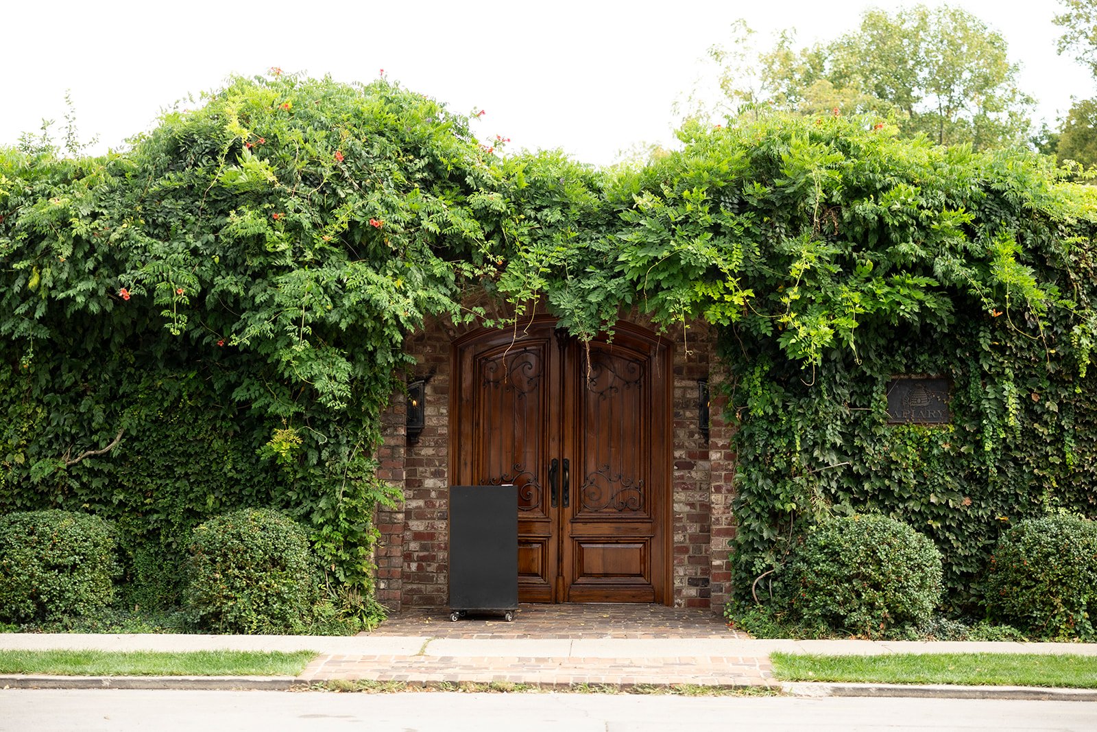Colorful wedding reception at The Apiary in Lexington, Kentucky