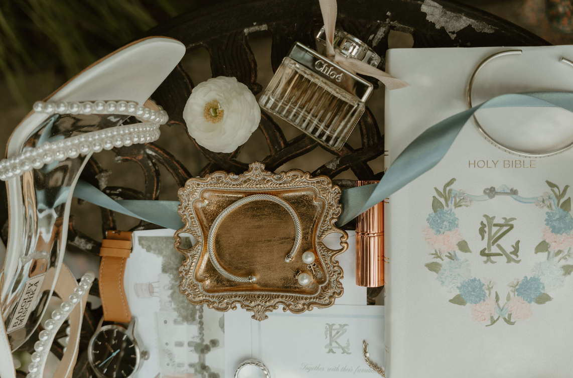 Brides items for flatlay photo