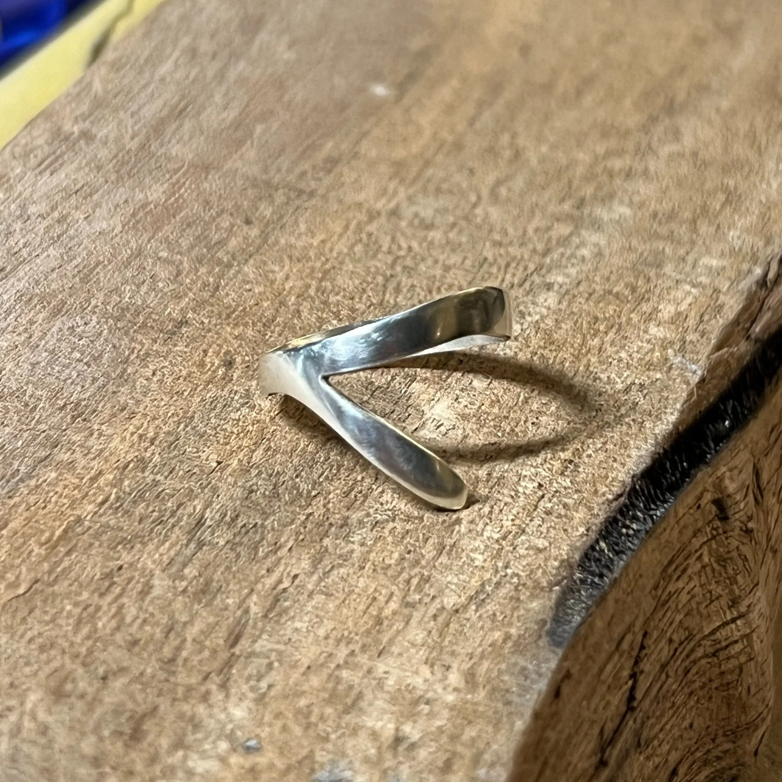 Finished and polished Lambda 3 Silver