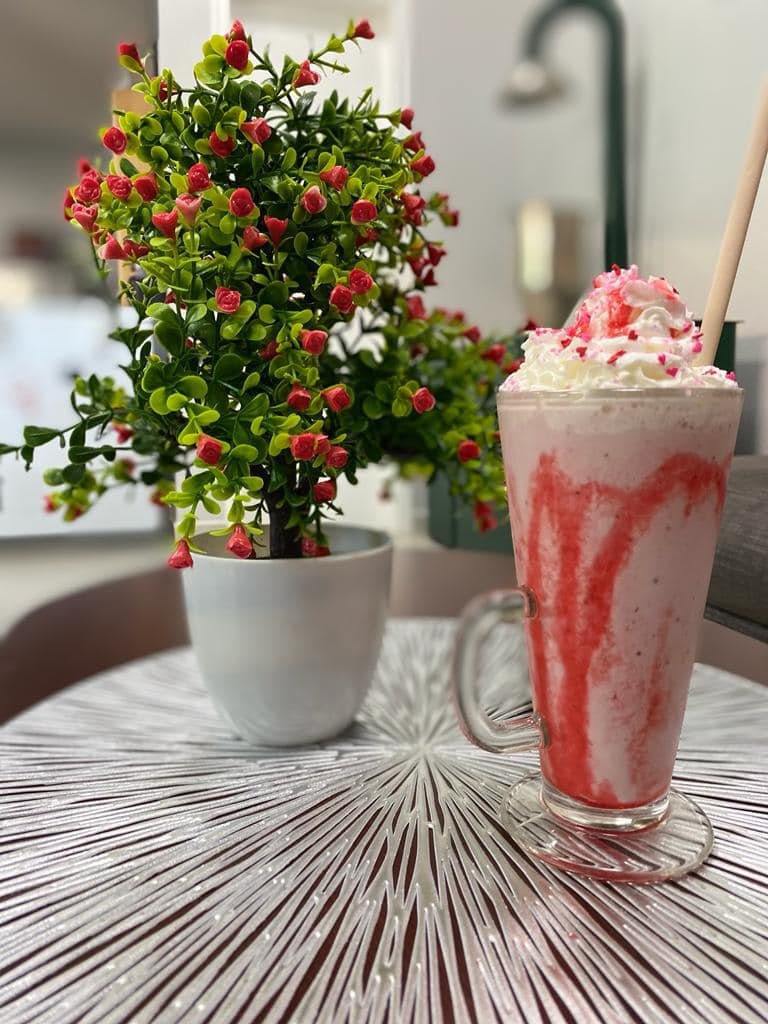 STRAWBERRY SHAKE.jpg