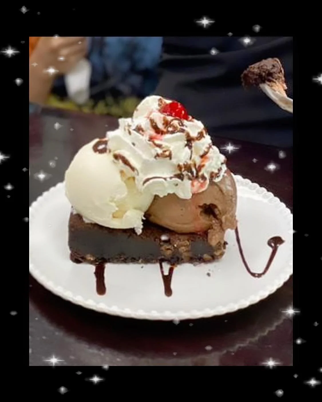 BROWNIE WITH ICE CREAM.jpg