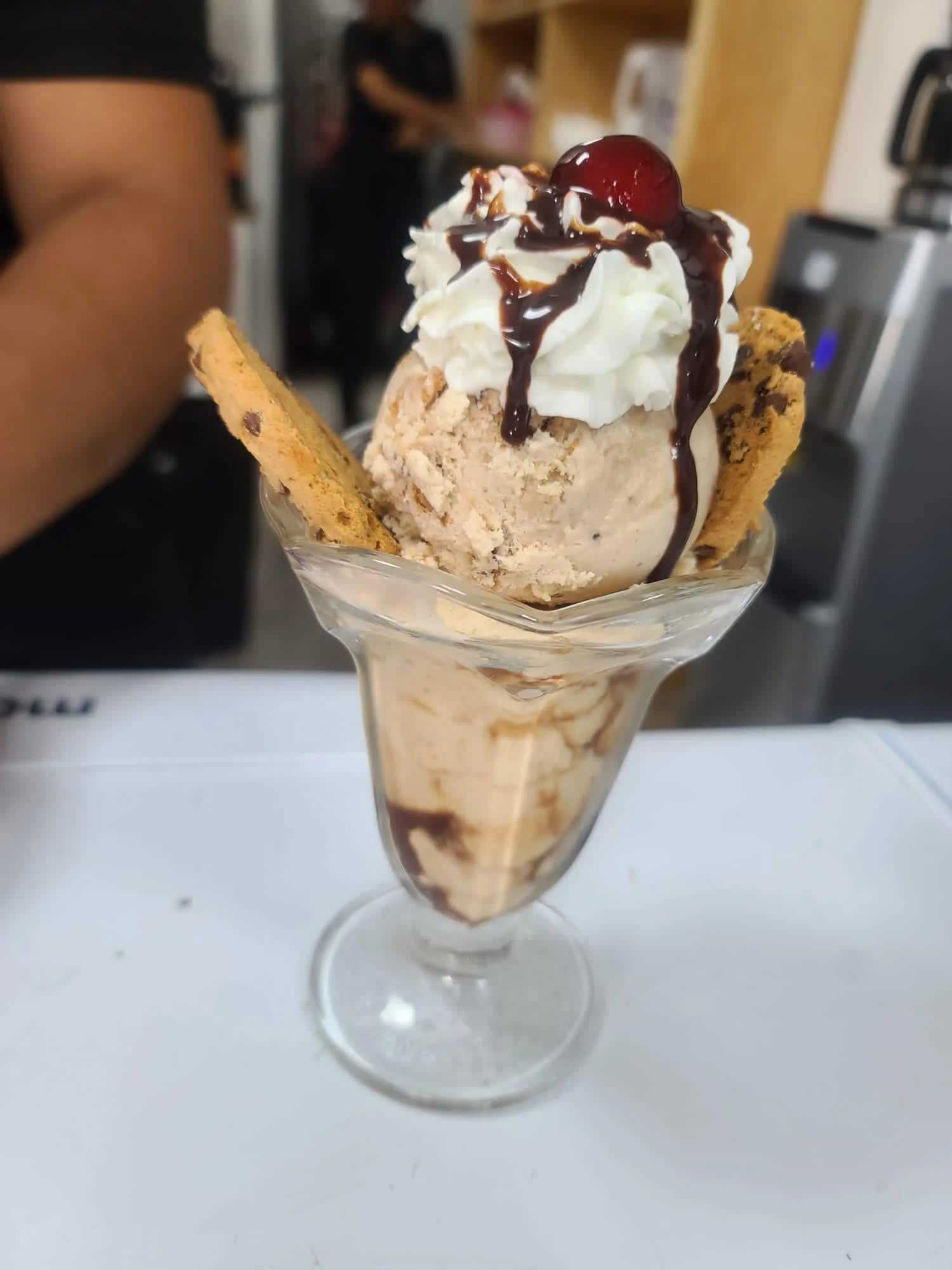 SUNDAE 2.jpg