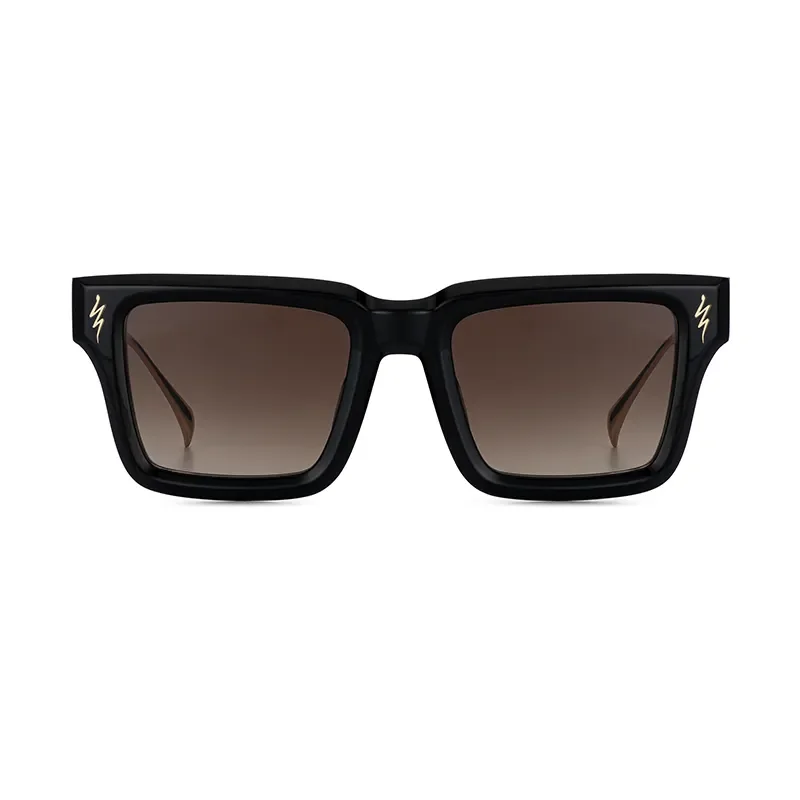 sunglasses-catalog-photography_009.webp