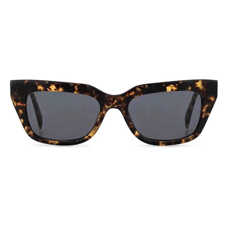 sunglasses-catalog-photography_023.webp