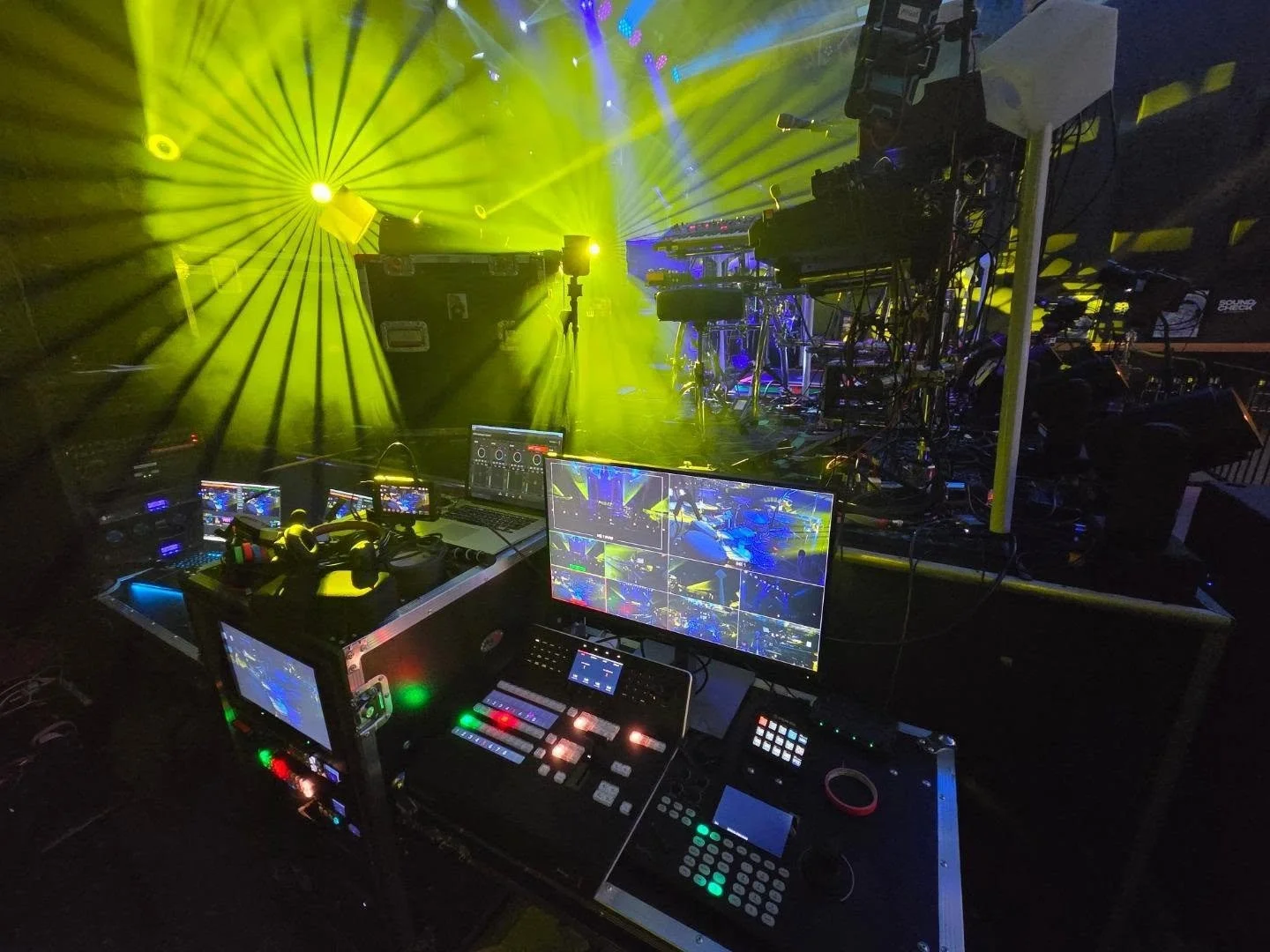 This is quickly becoming a @joeprestifilms BTS account

A few days ago shooting @thediscobiscuits for @nugsnet 

#concertvideo #jambands #broadcast #videoproduction #av