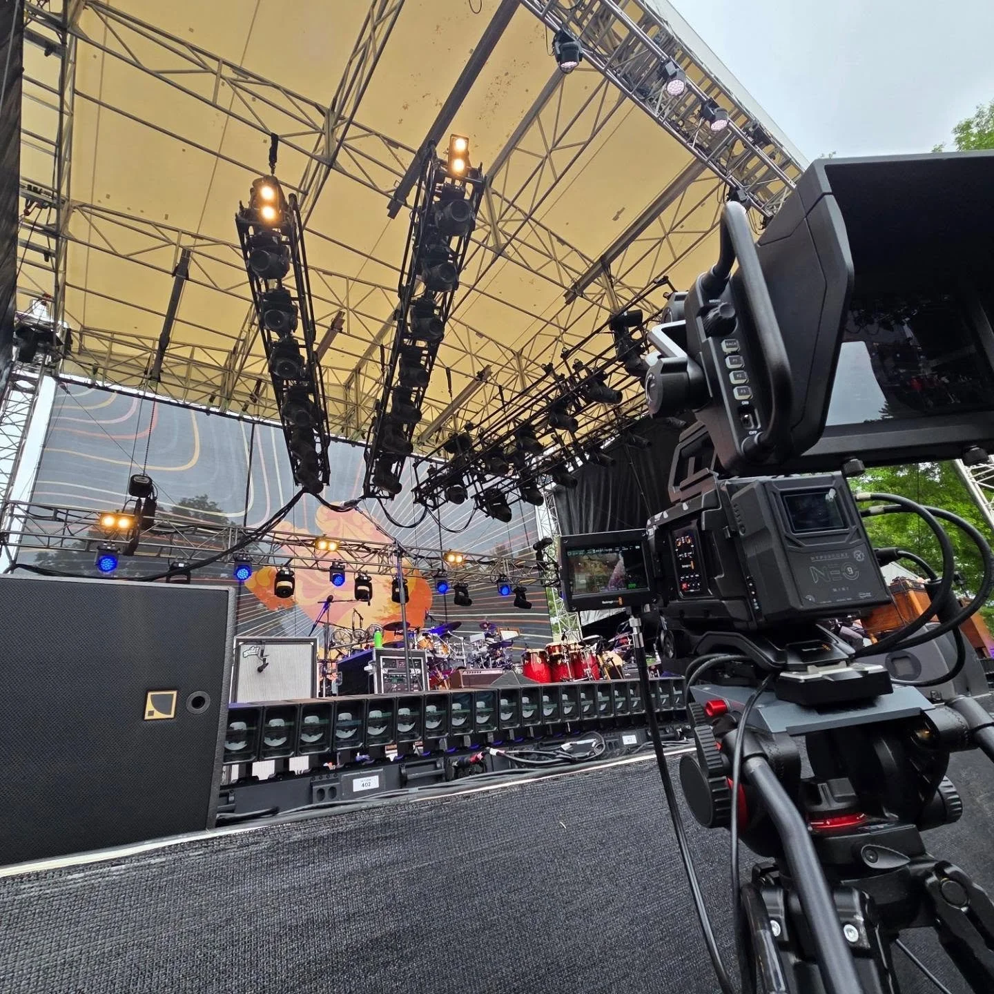 Joined @sci_official on the last leg of their tour, shooting for Nugs with @joeprestifilms

#concertvideography #videoproduction #filmmaker #tourlife #liverecording