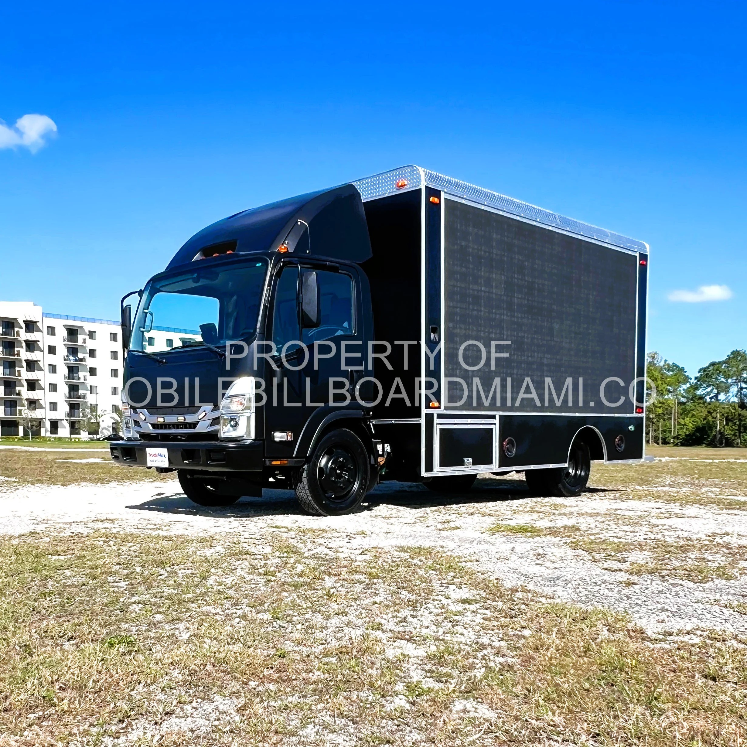 DIGITIAL BILLBOARD TRUCK FOR SALE 