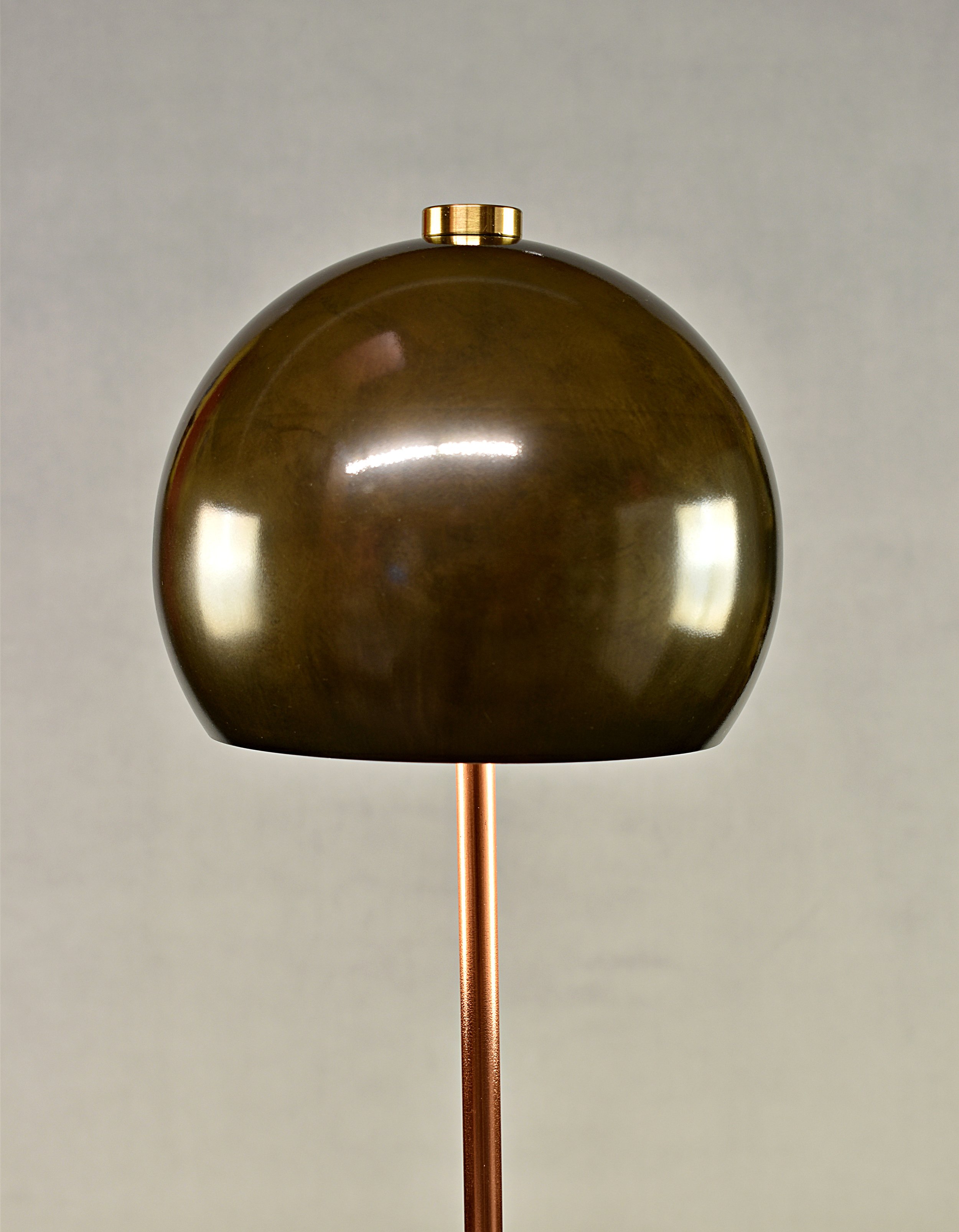 bubba-table-lamp-4.jpg