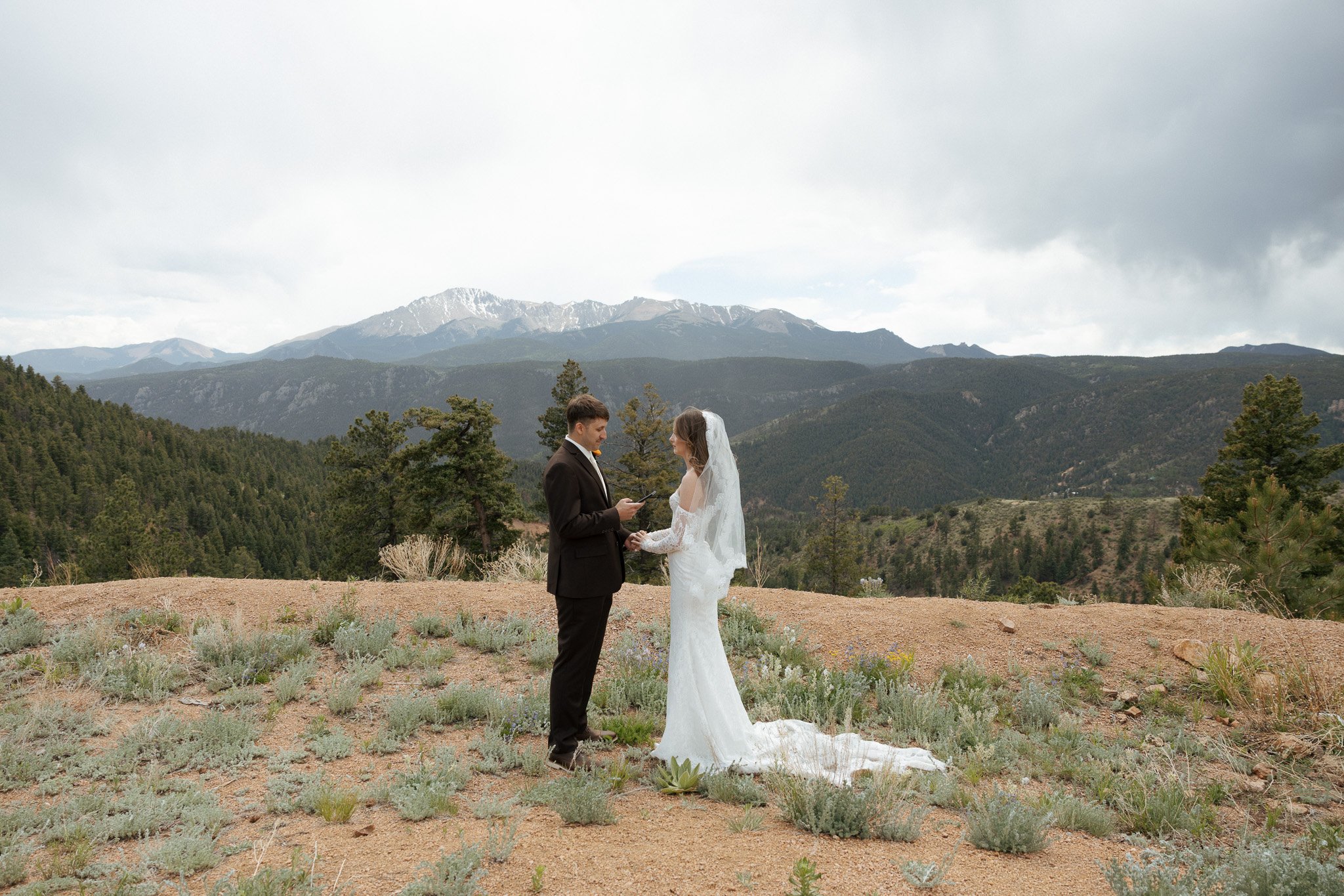 LoganAlexWedding-0057.jpg
