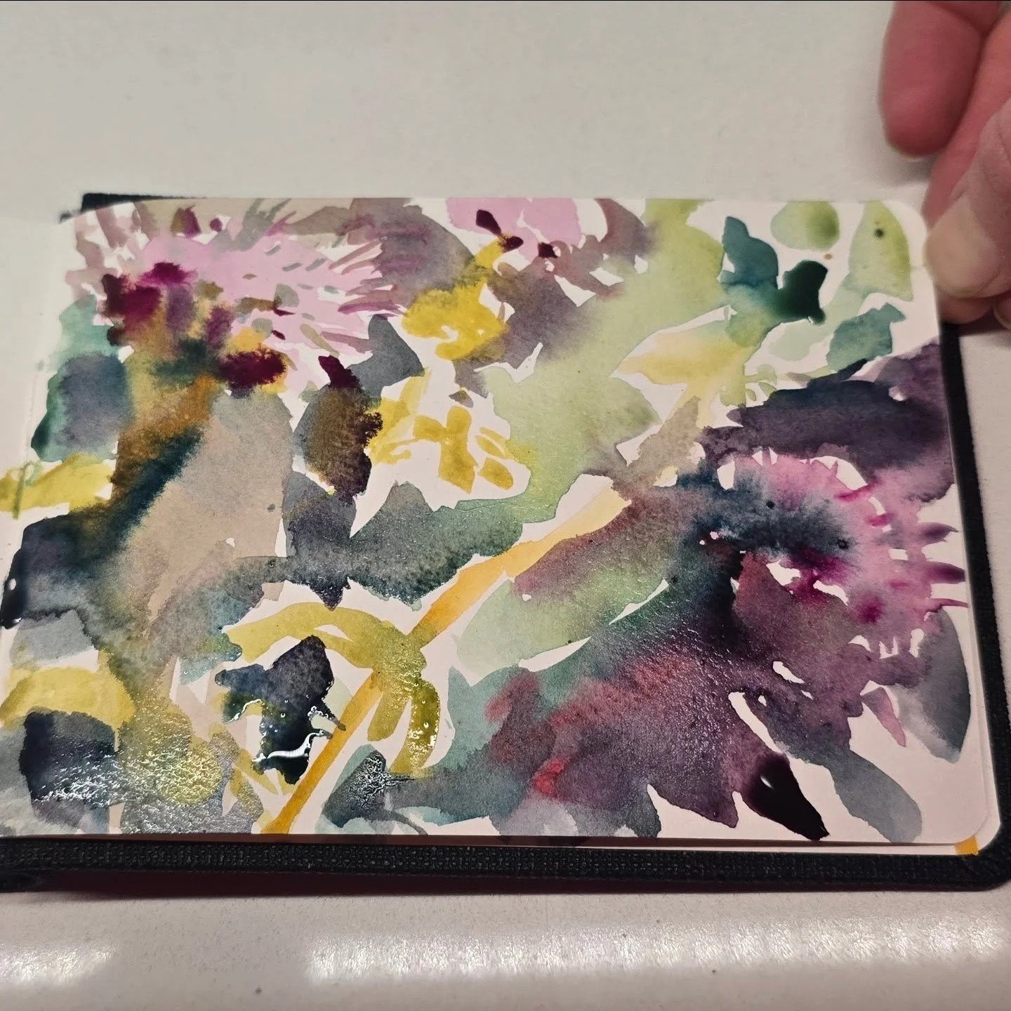 that feeling when you realize it's 8:30 at night on day 2 and you've already almost forgotten your month-long challenge. so you step outside and a pop of color in the dark draws your eye. I actually love painting at night because it calls you to trus