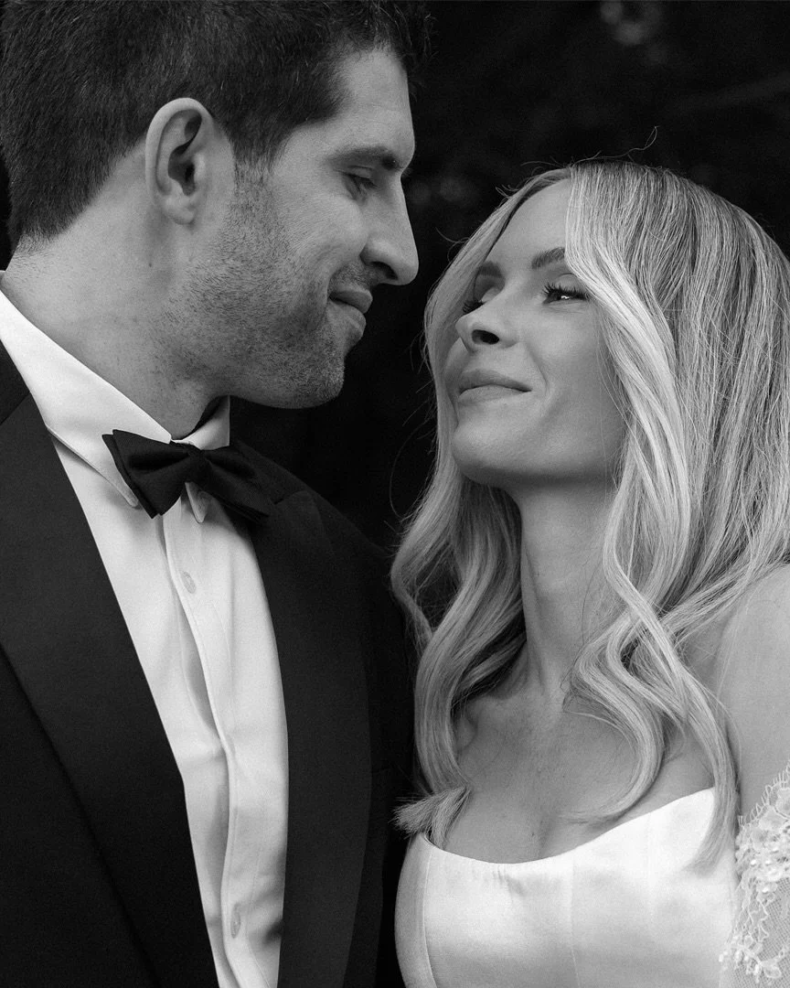 The way these two look at each other 🤍

A selection of black and white images from Alicia and James&rsquo; beautiful day in New Farm.

Dress: @ella_moda 
Makeup: @julianacruzmakeup 
Styling: @brisbaneweddingdecorators