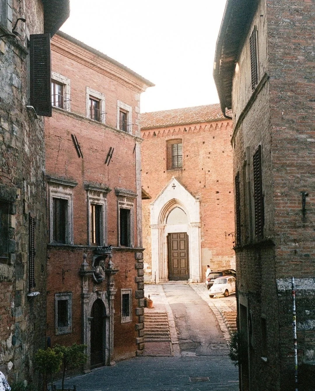 A Sumer in Italy, captured on 35mm film.

1. Montelpuciano
2. Views from Bellagio, Lake Como
3. Lake Como Scenery
4. Swim club in Bellagio
5. Tuscany Light
6. Milan, spot the art installation by Carmelo La Gaipa
7. Villa Del Balbianello
8. Aperitivo 