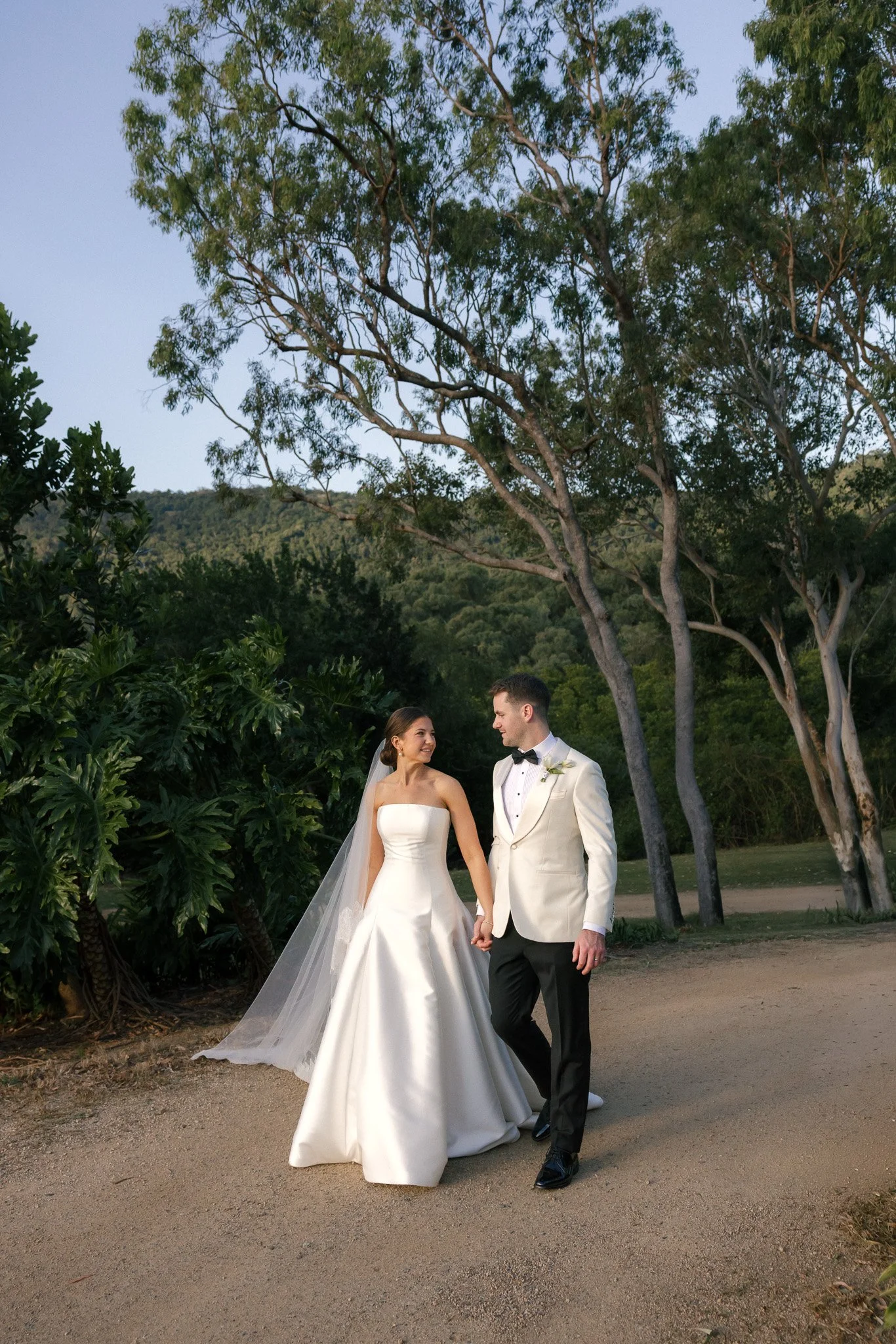 Yangaro Wedding Photography Maddy and Haydon-83.jpg