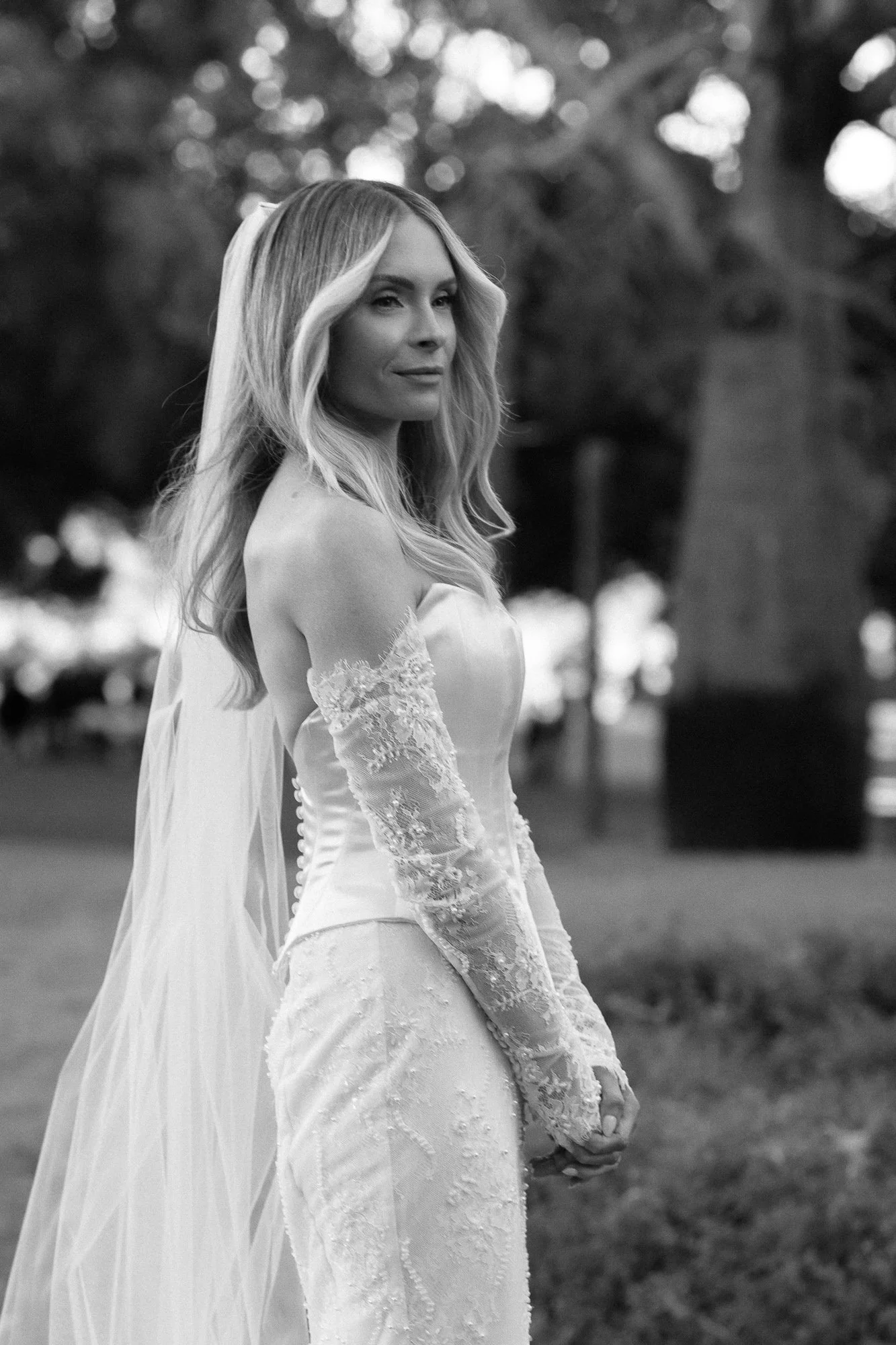 Portraits of a Bride in Black and White at New Farm Park