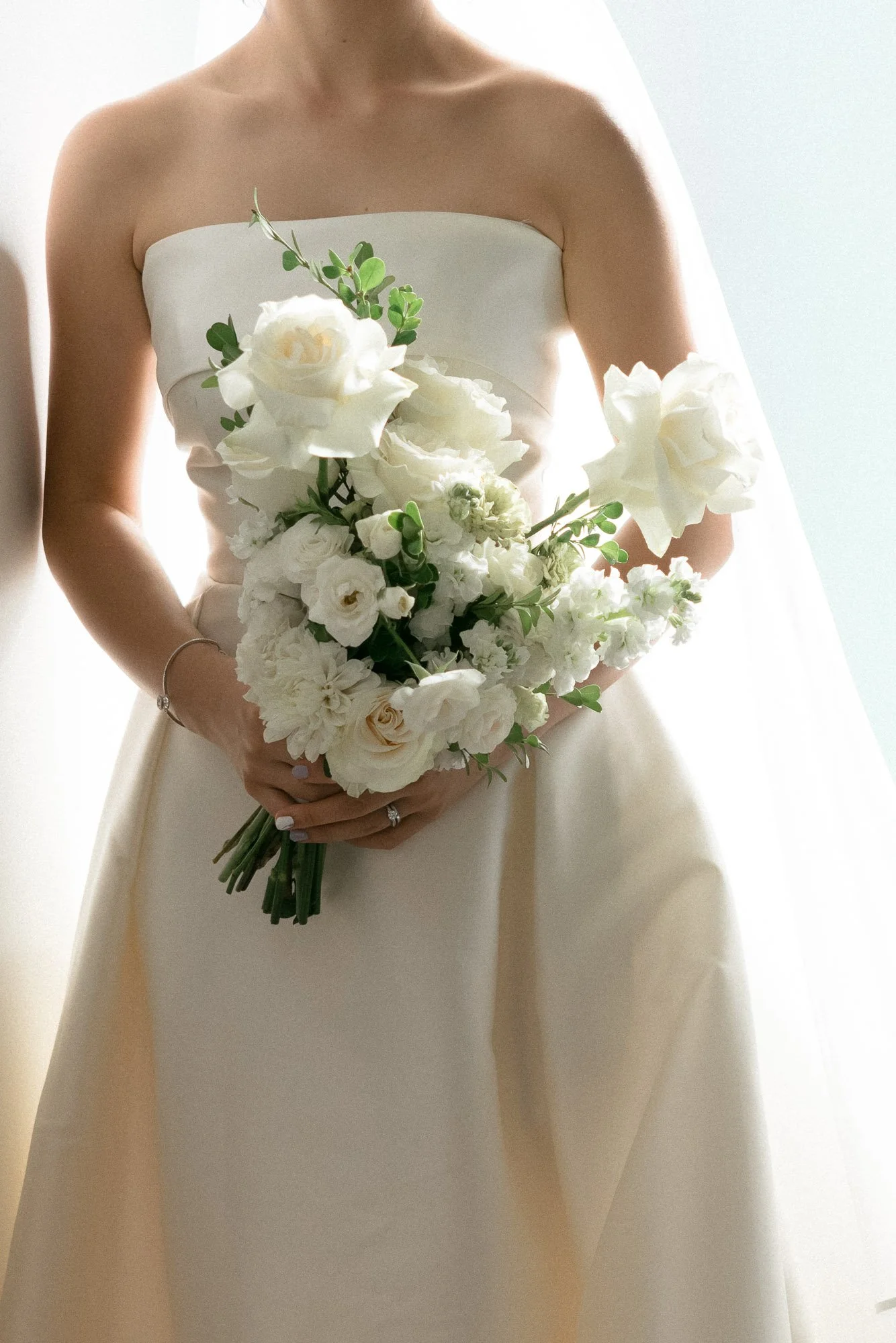 Brisbane Elopement Photography with Flowers.jpg