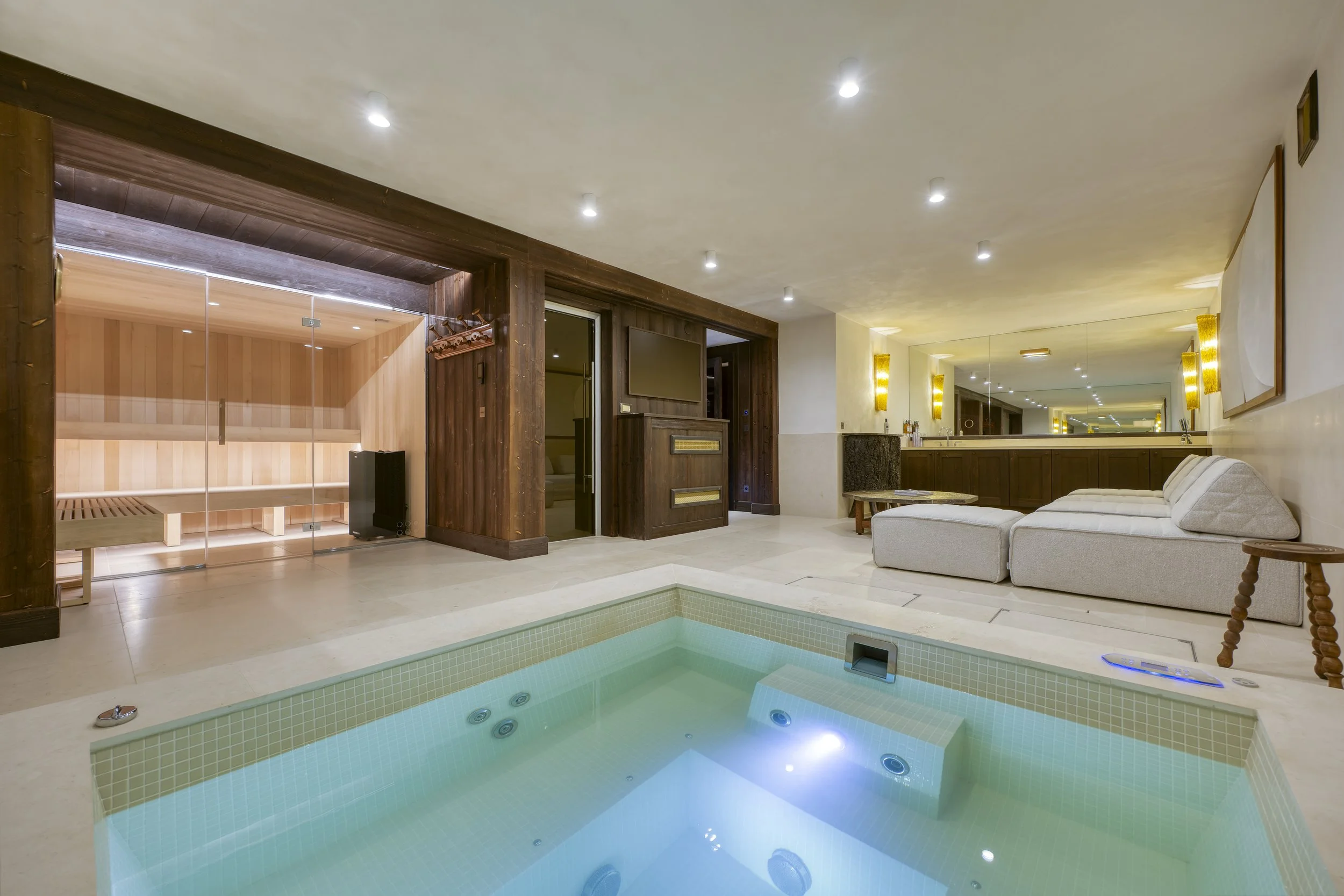 Jaccuzzi...