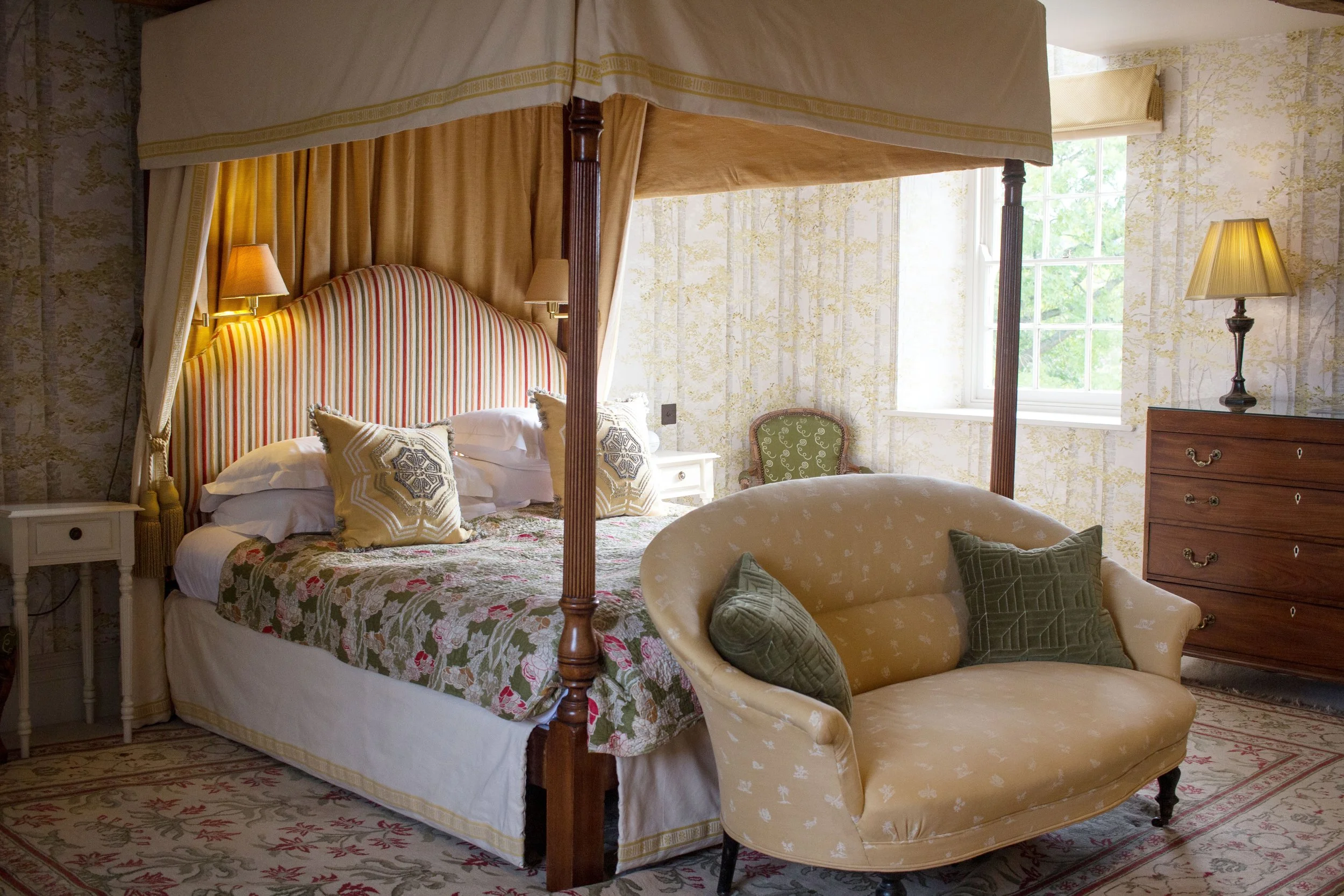 four poster (21).jpg