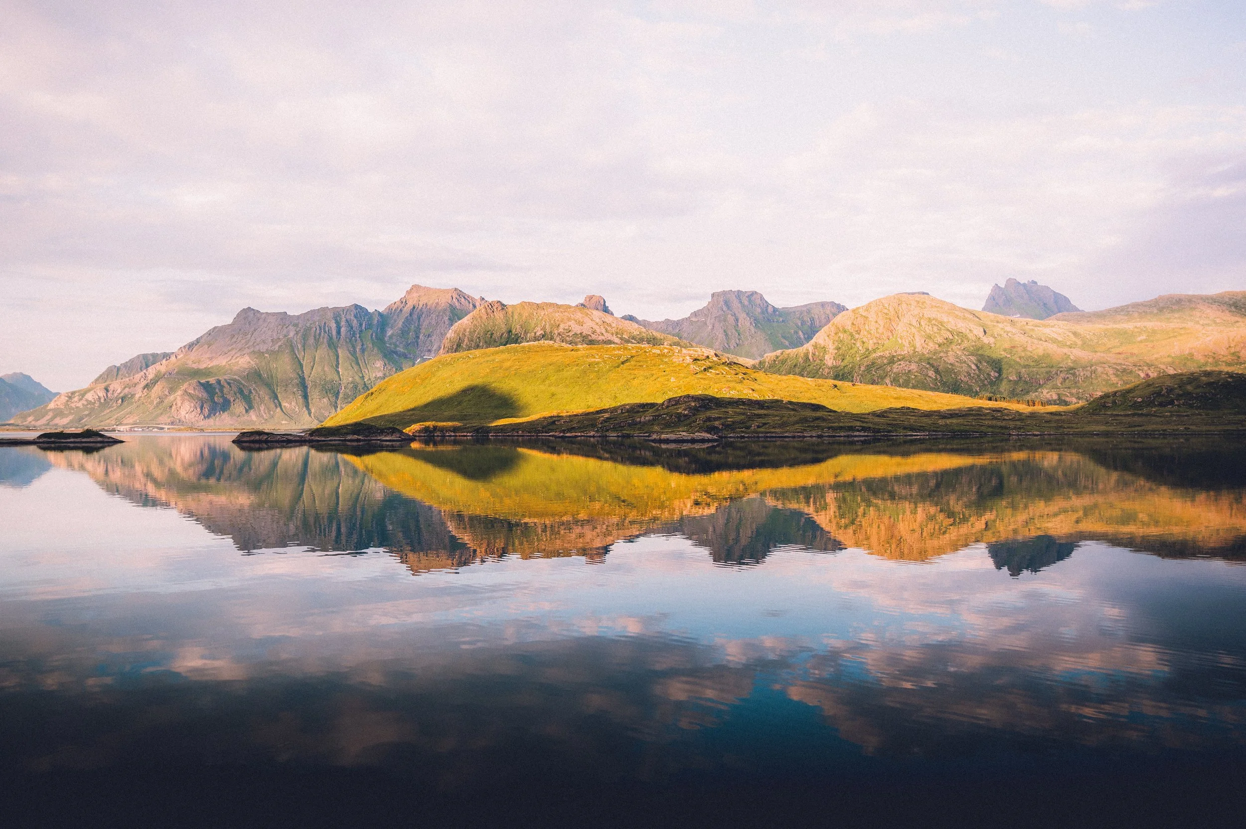 Norvege_Lofoten-Kvalvika-2_HD.jpg