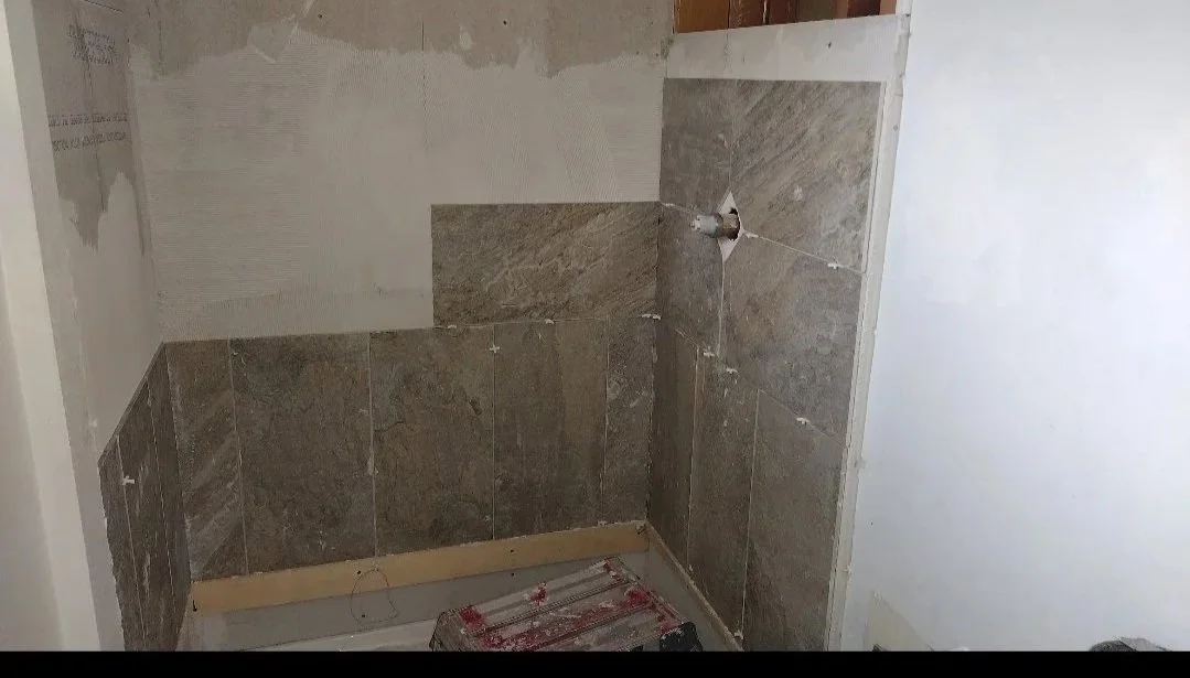 More+tile+in+bathroom+image.jpg