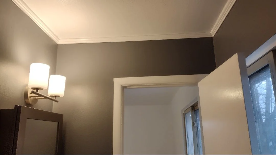 Bathroom UL OH crown.jpg