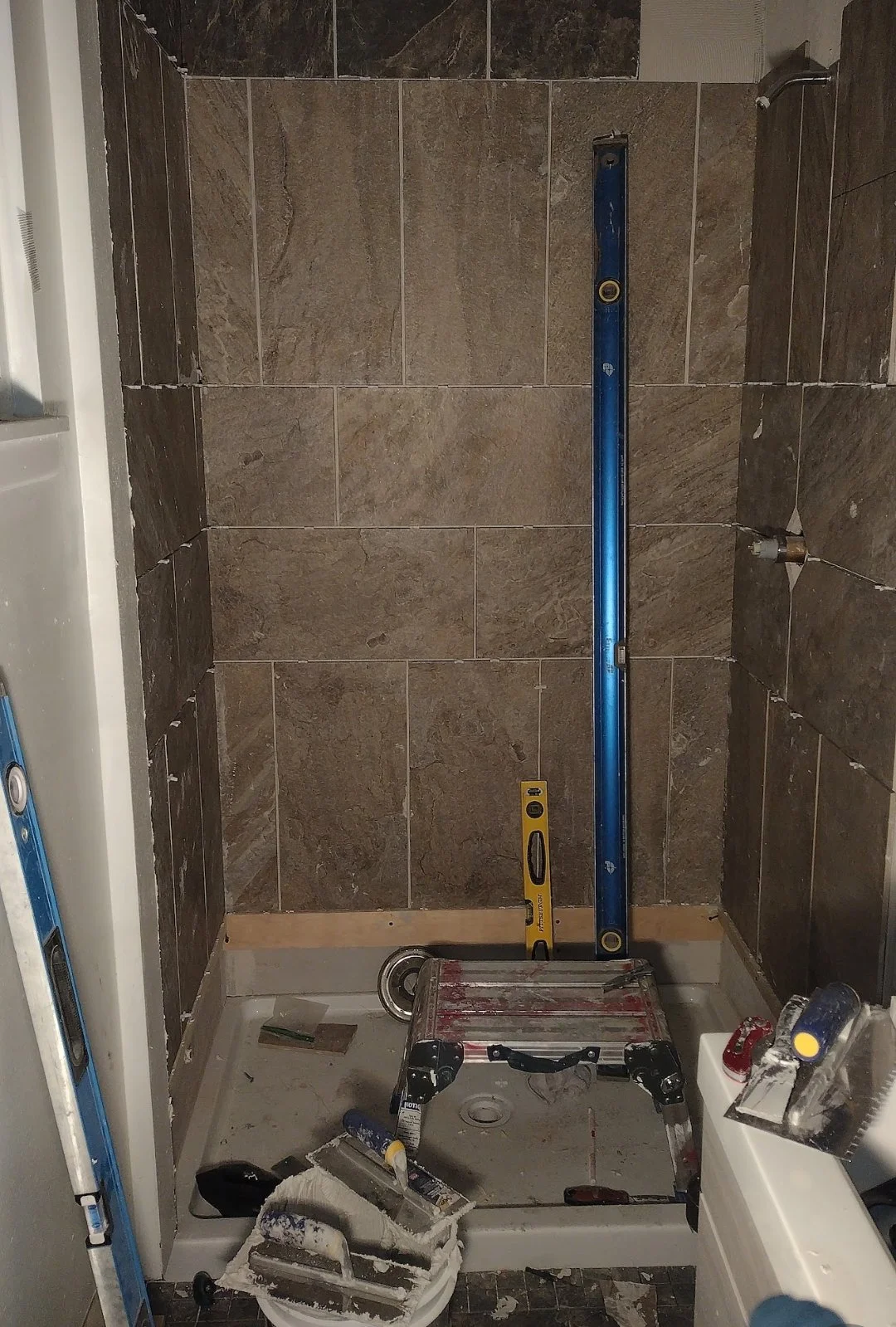shower old bathroom.jpg