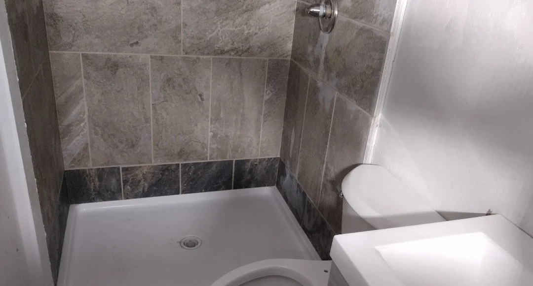 shower bathroom complete shot OH LL.jpg
