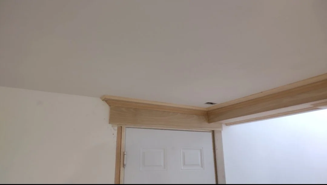 unpainted entry way trim LL OH.jpg