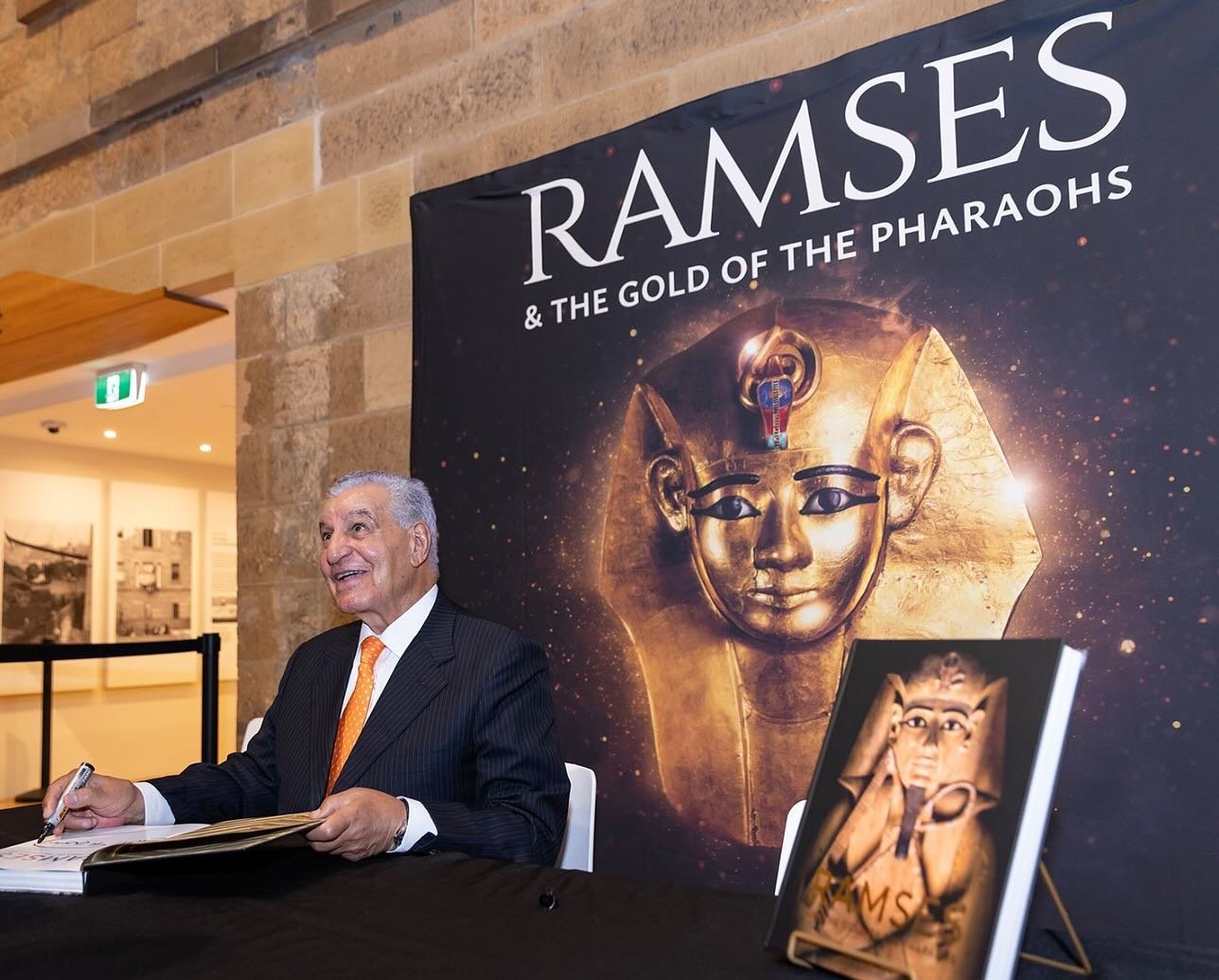 I went to Sydney to give a lecture to promote the Ramses II exhibit that is now shown at the @australianmuseum headed by my friend Kim McKay. My lecture was sold out with 1200 attendees, all the ticket sales went to the museum and to Egypt. 

Kim McK
