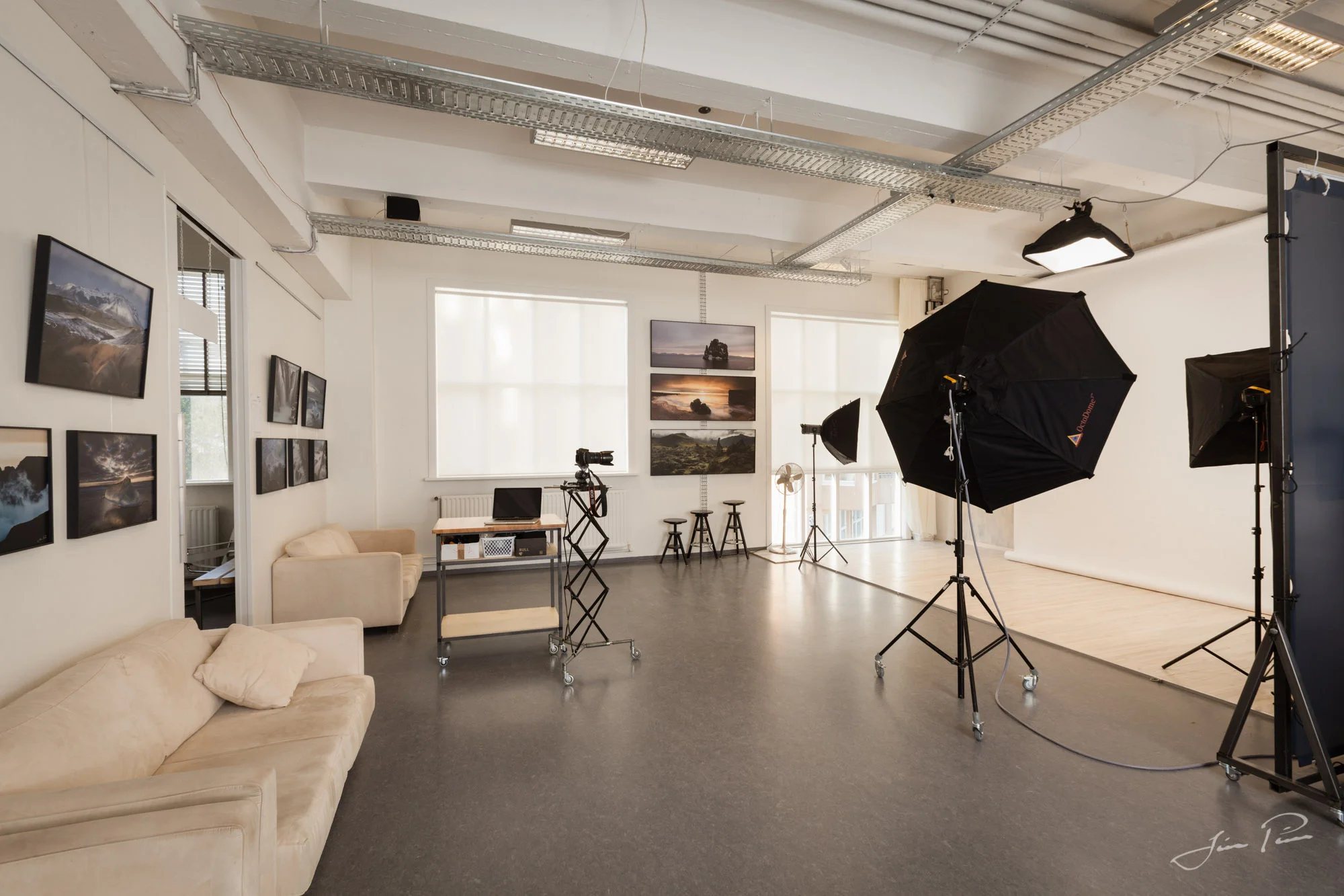  Aðalstudio og sýningarsalur 