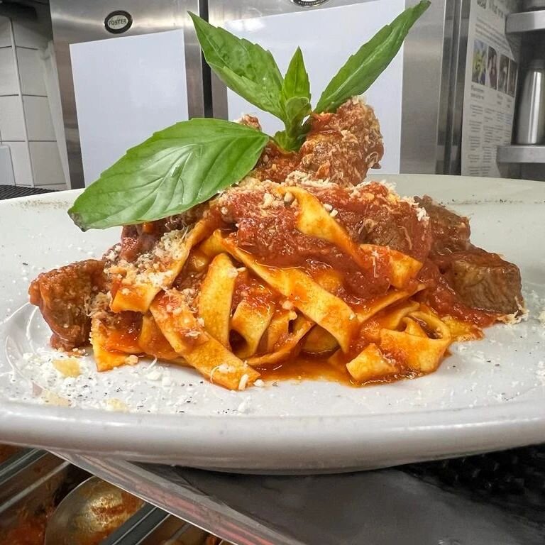 Tagliatelle with lamb ragu and pecorino cheese 🍝 #posilliporestaurant #italianfoodporn #italianfood #foodporn #italianrestaurant #cucinaitaliana #cucinanapoletana #mangiareitaliano #goodfood #foodandwine #foodstagram #foodlover #pasta