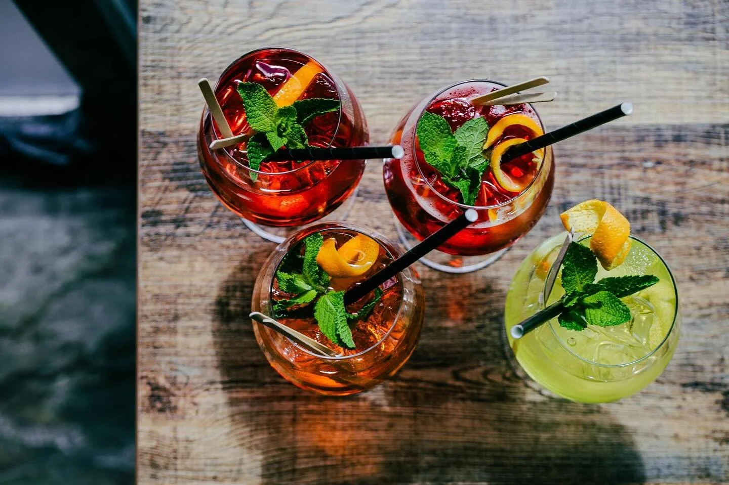 Four spritz, endless dolce vita vibes 💃🏻

From Aperol to Limoncello, the bold Campari to the Venetian twist. A perfect start to the weekend! 🍹 

Which one will you sip first? 😋

#PosillipoRestaurant #ItalianSpritz #LaDolceVita #CheersToItaly #Ita