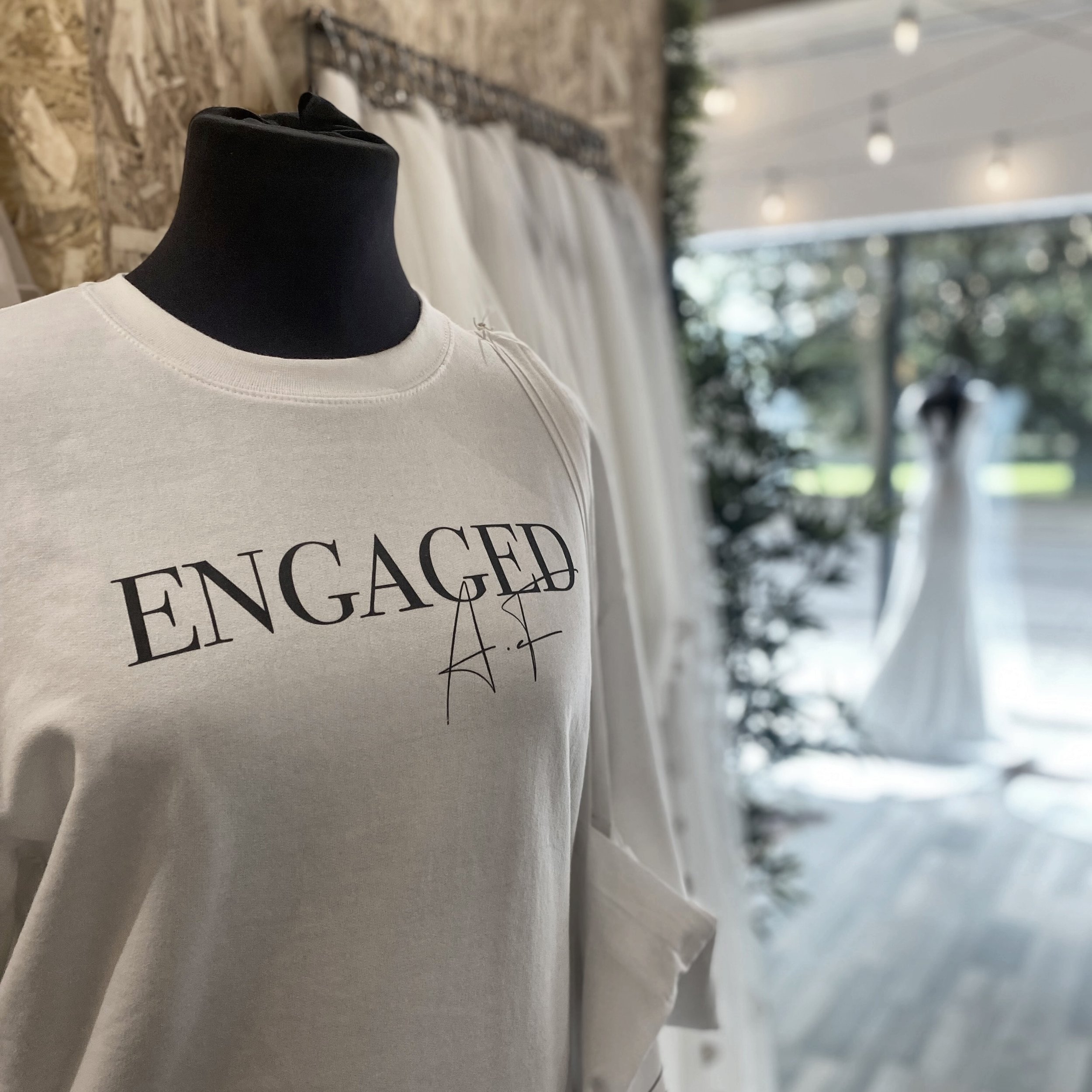 Engaged?!😍 It&rsquo;s WEDDING SEASON! Our queue jump bookings are flooding in and we can&rsquo;t wait to dress you Brides🤍

Don&rsquo;t forget if you&rsquo;re planning on visiting us, guarantee your appointment with a QUEUE JUMP!✨

See you real soo