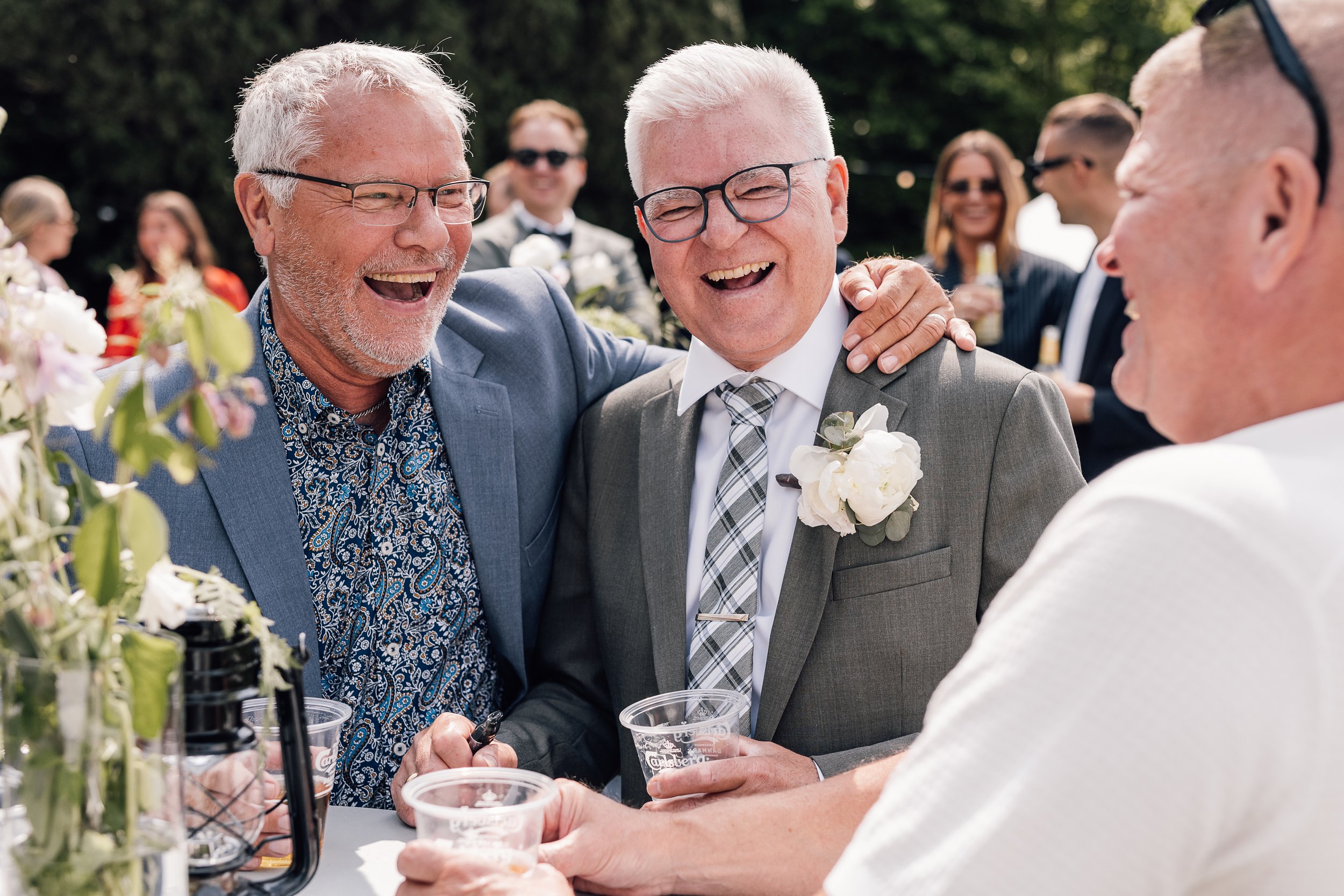 Glade gæster til Bryllup på Møllerup Gods
