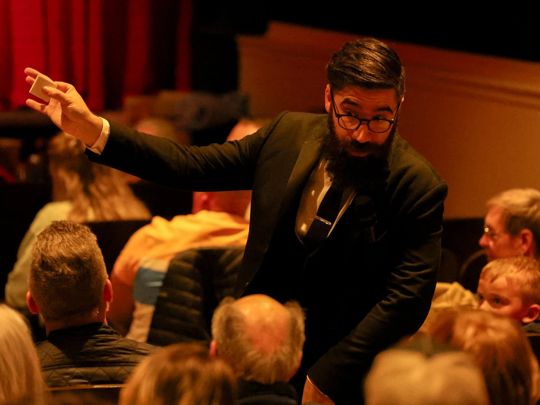 Peter Antoniou performing at The Bay Theatre (2024)