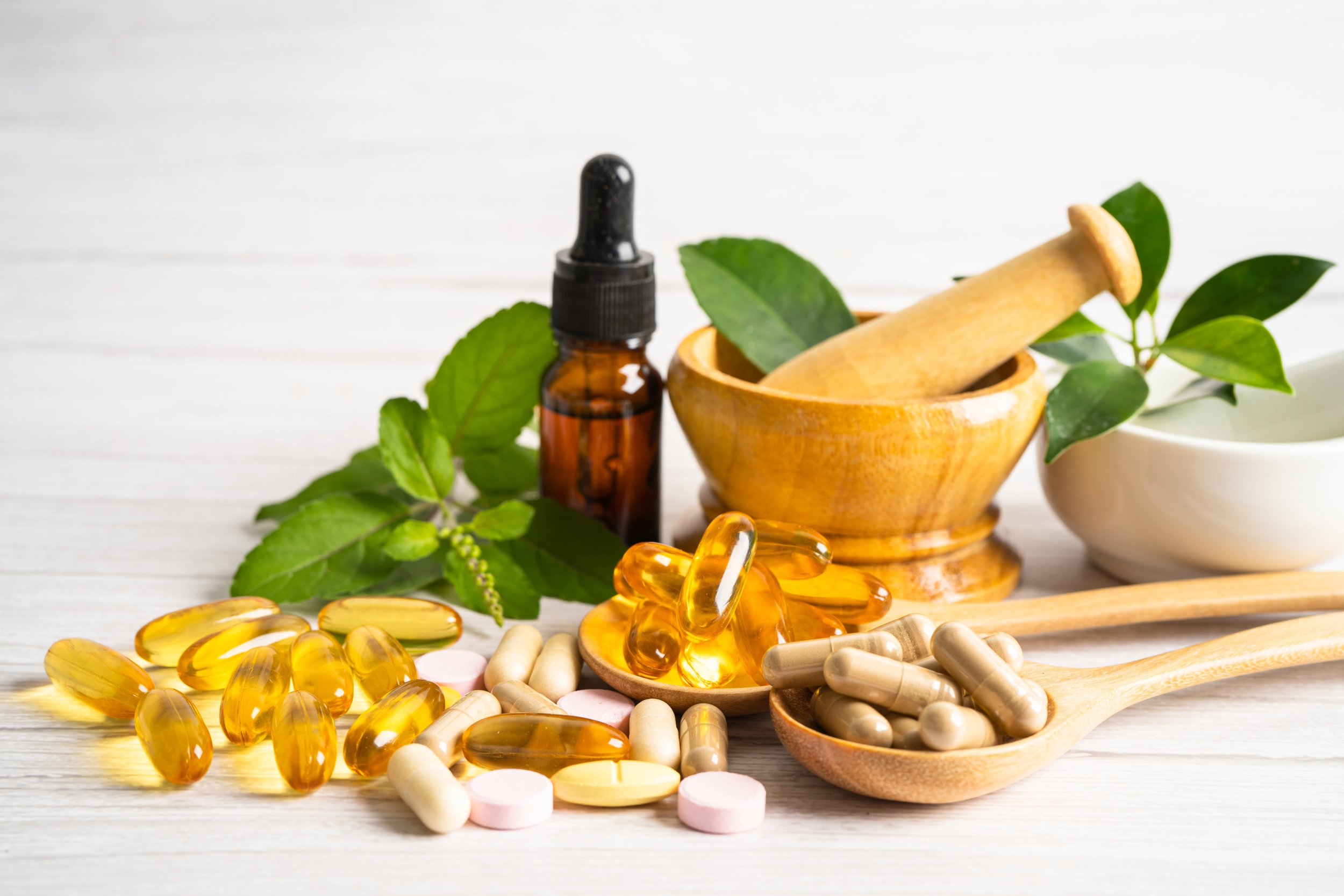 Your Voice’s Best Friends: Top 7 Supplements to Keep Your Throat Happy 