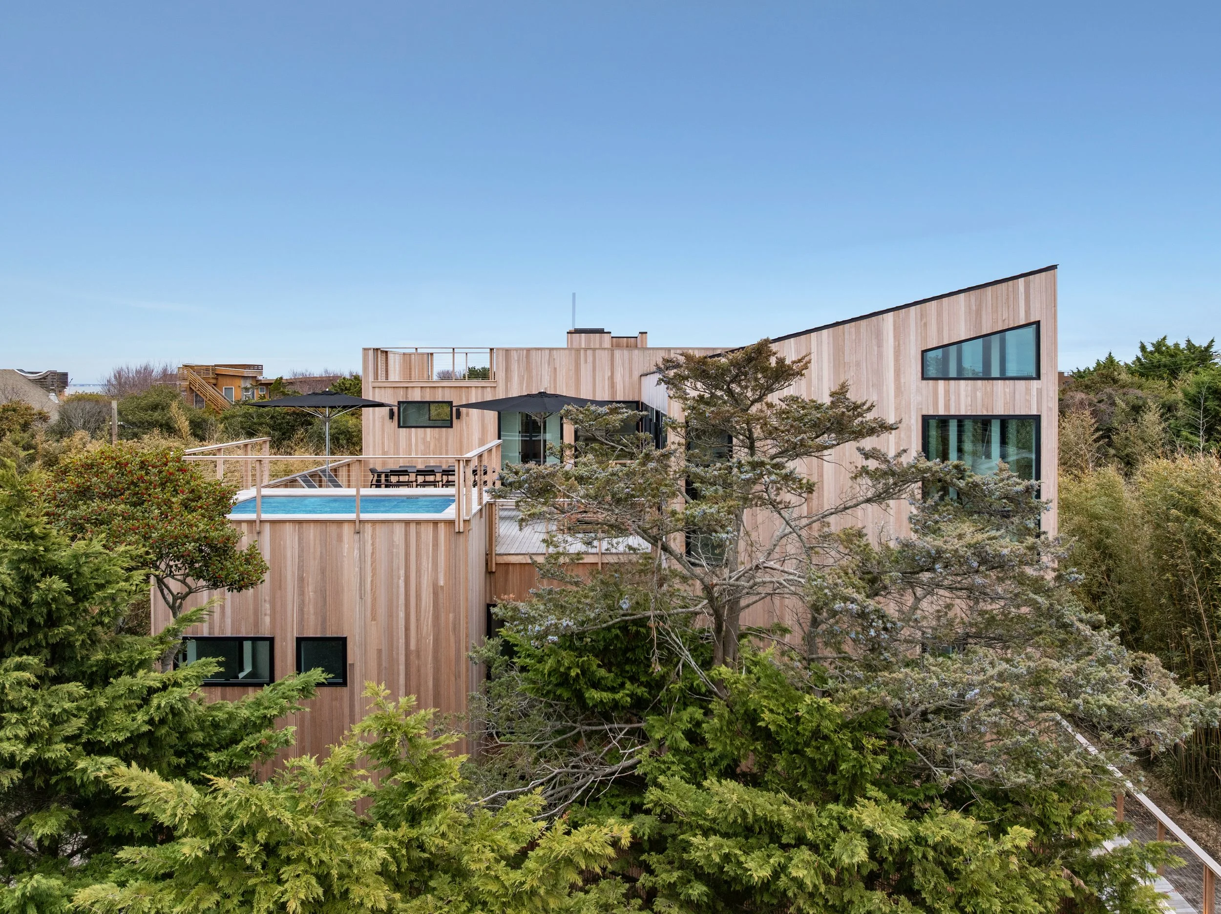 STUNNING WEST OCEAN BAY PARK NEW BUILD