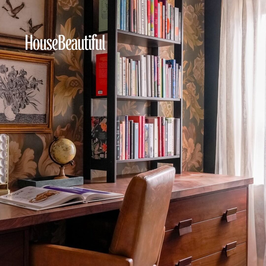 Turn your bookshelf into a personal showcase where every item tells a story with simple DIY tips our clients shared with @housebeautiful 📚✨ Link in story. 

#housebeautiful #homedesigntips #interiordesigners #bookshelfstyling #getpublished