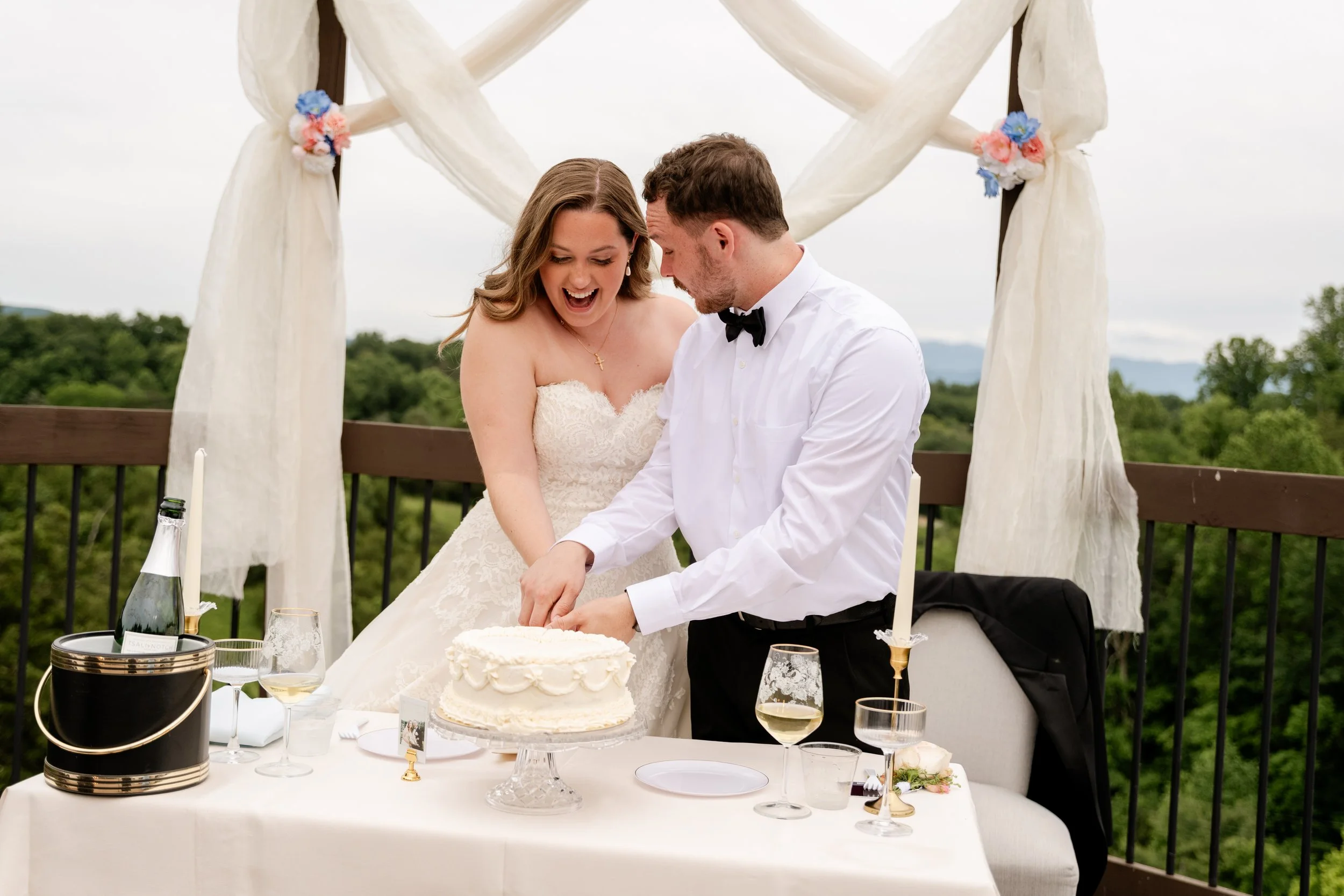 Finding the Perfect Wedding Venue in Sevierville (Near Pigeon Forge & Gatlinburg)