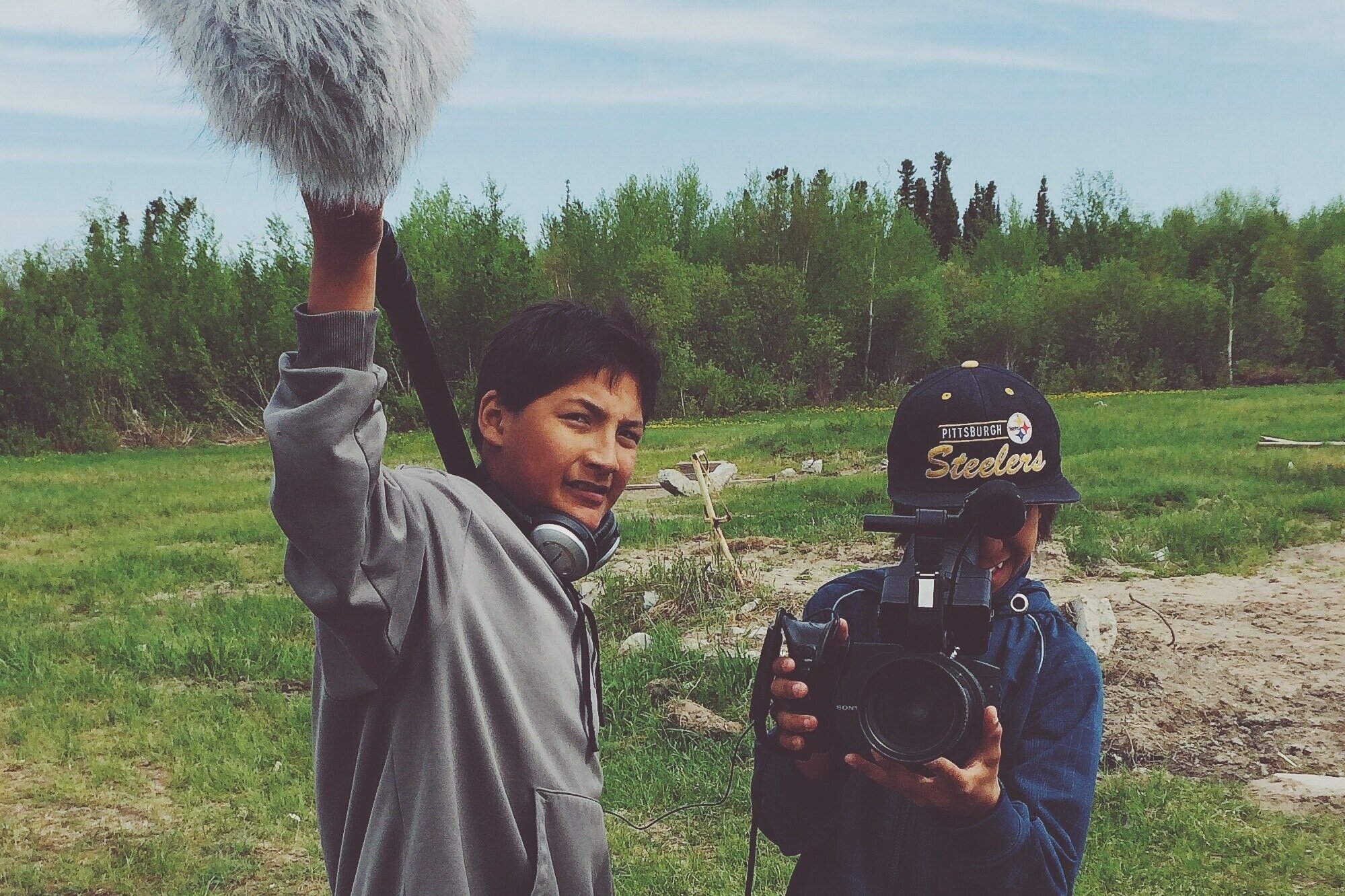  Entre deux prises du tournage de <i>A Right to Eat</i> à Cross Lake, MB en 2014 