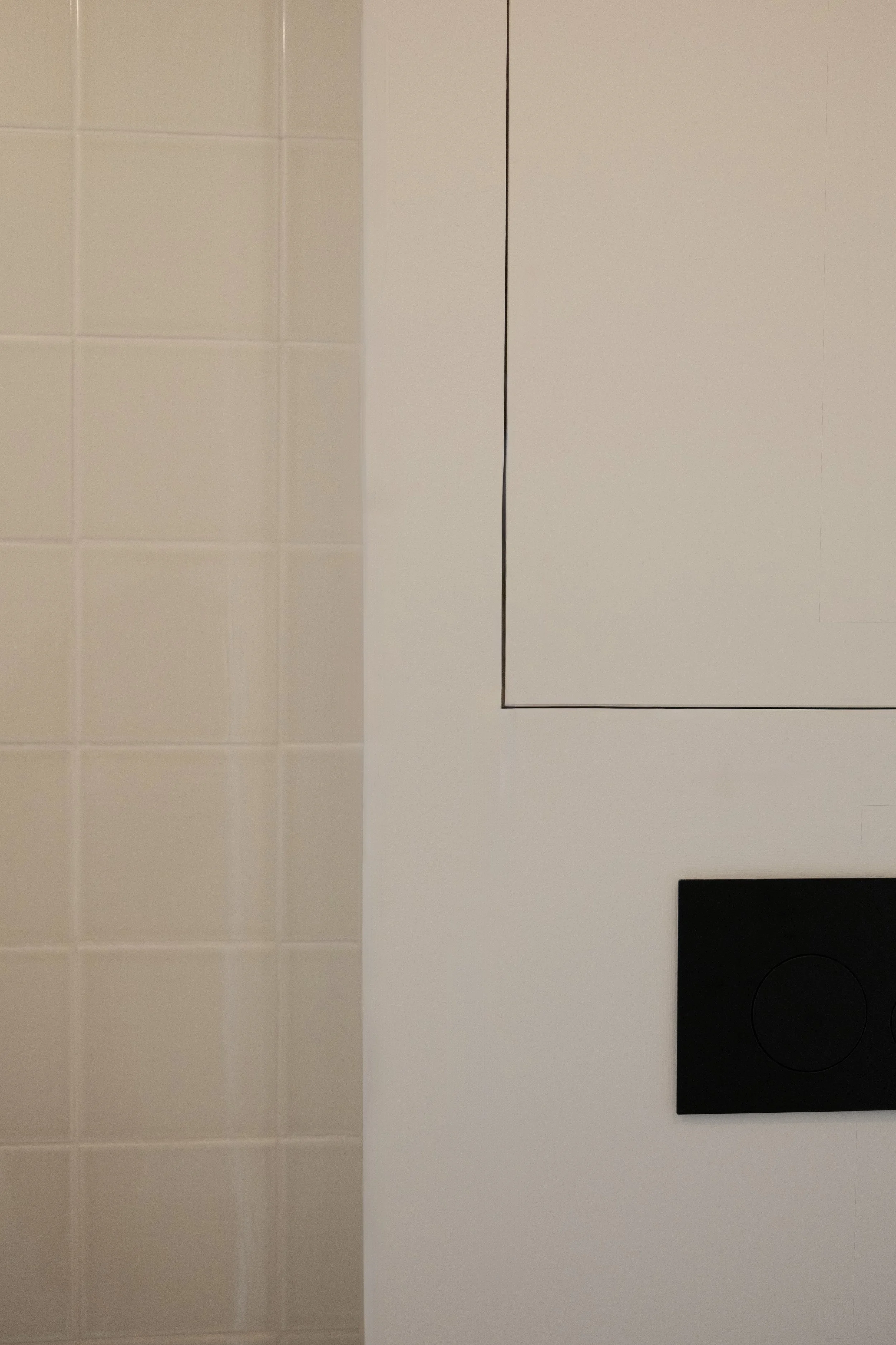 Detalje fra renoveret køkken i lejlighed på østerbro, København, udført som del af en gennemgribende hovedentreprise.