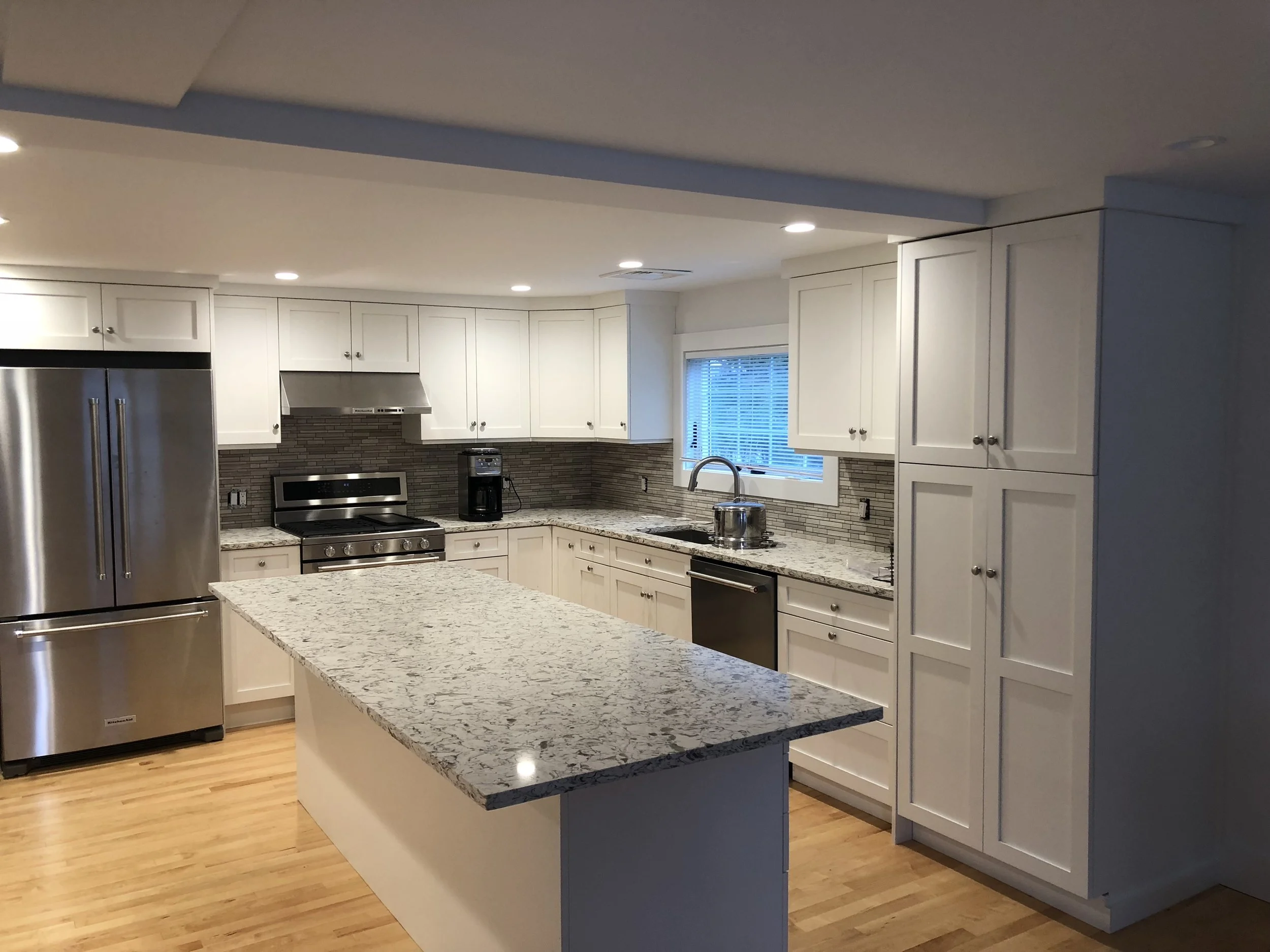 AMAGENSET KITCHEN.jpg