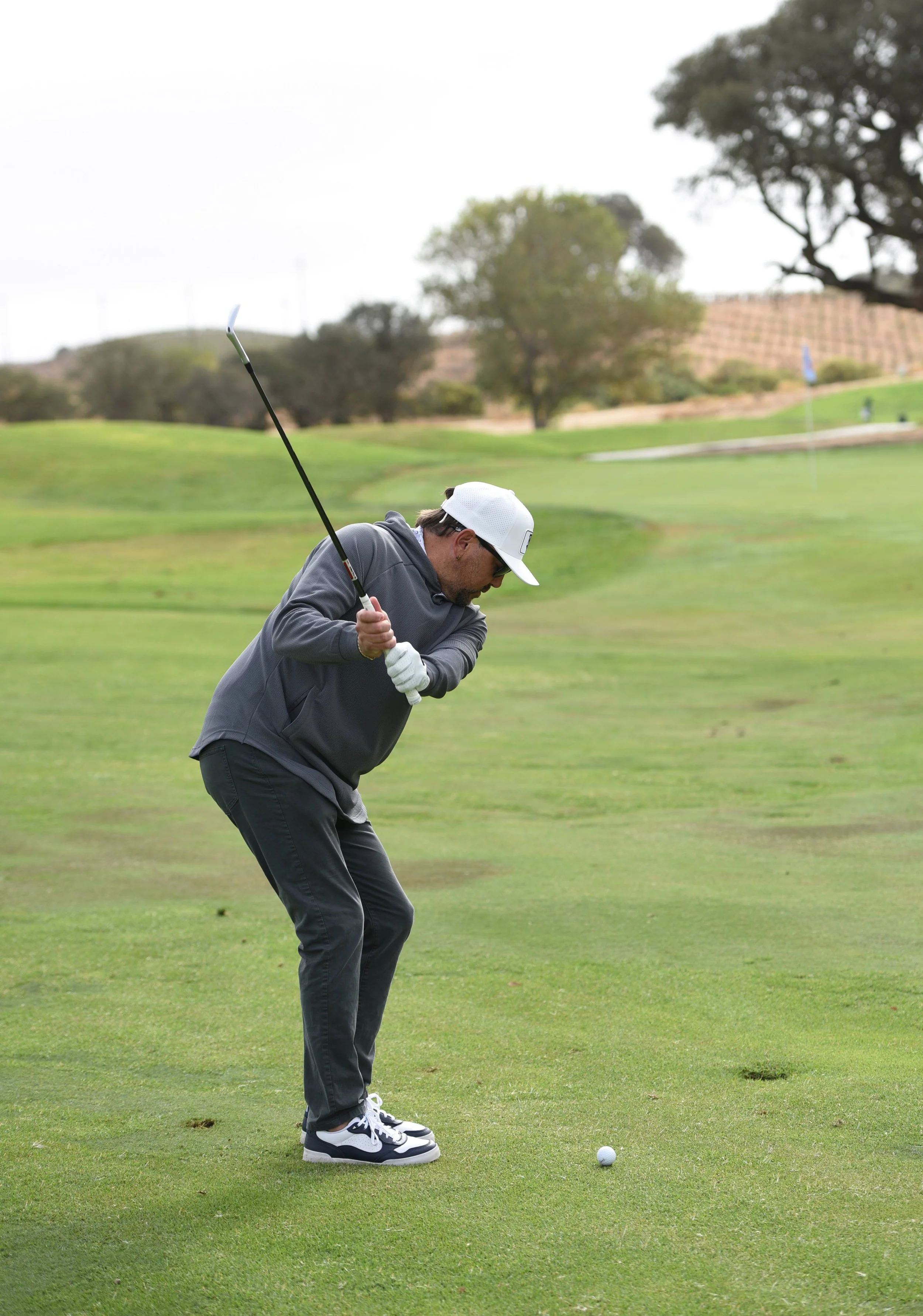 jason aldean golfing  sm.jpg
