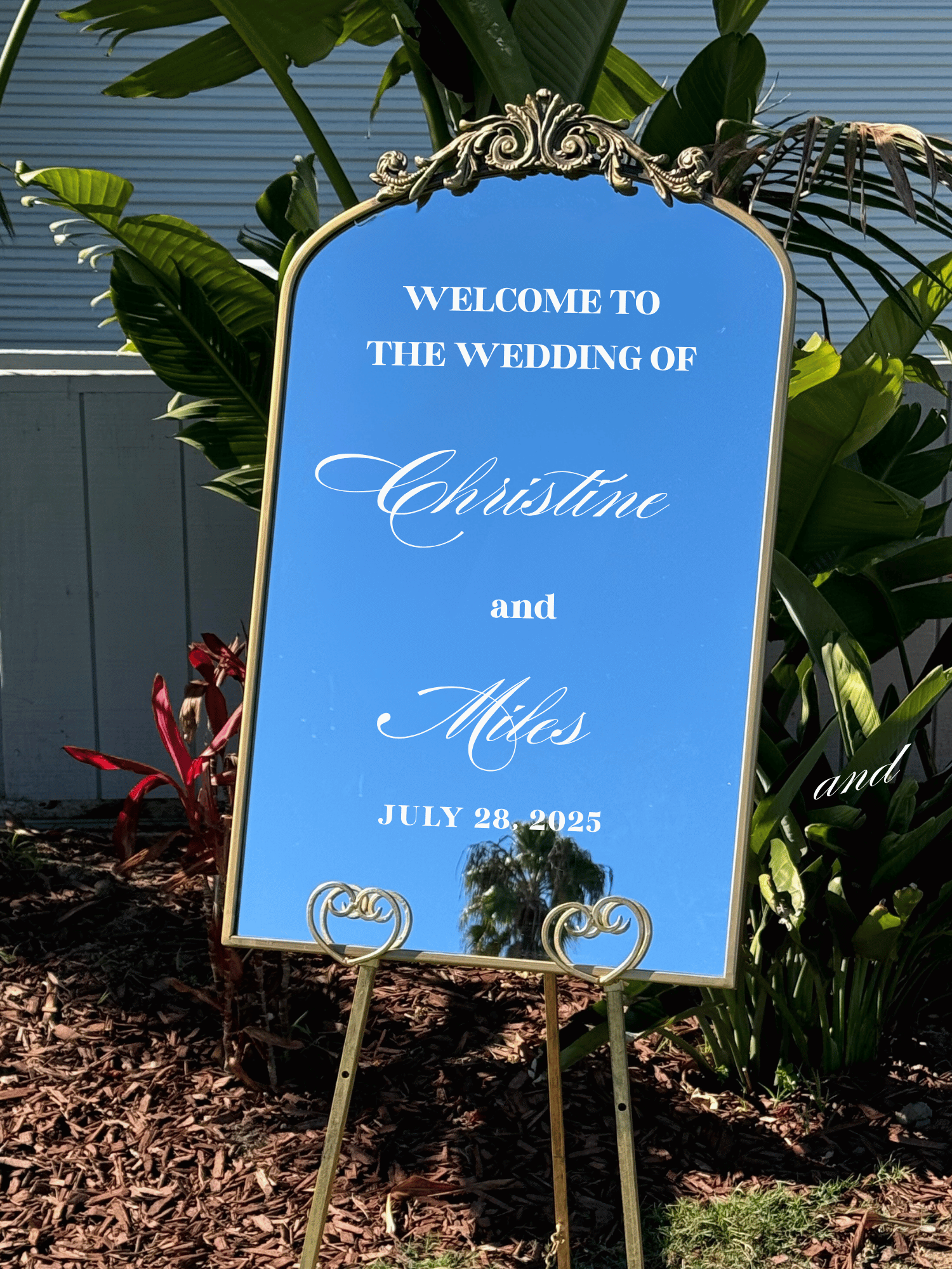 Victoria Welcome Sign — Boho Tropic Rentals