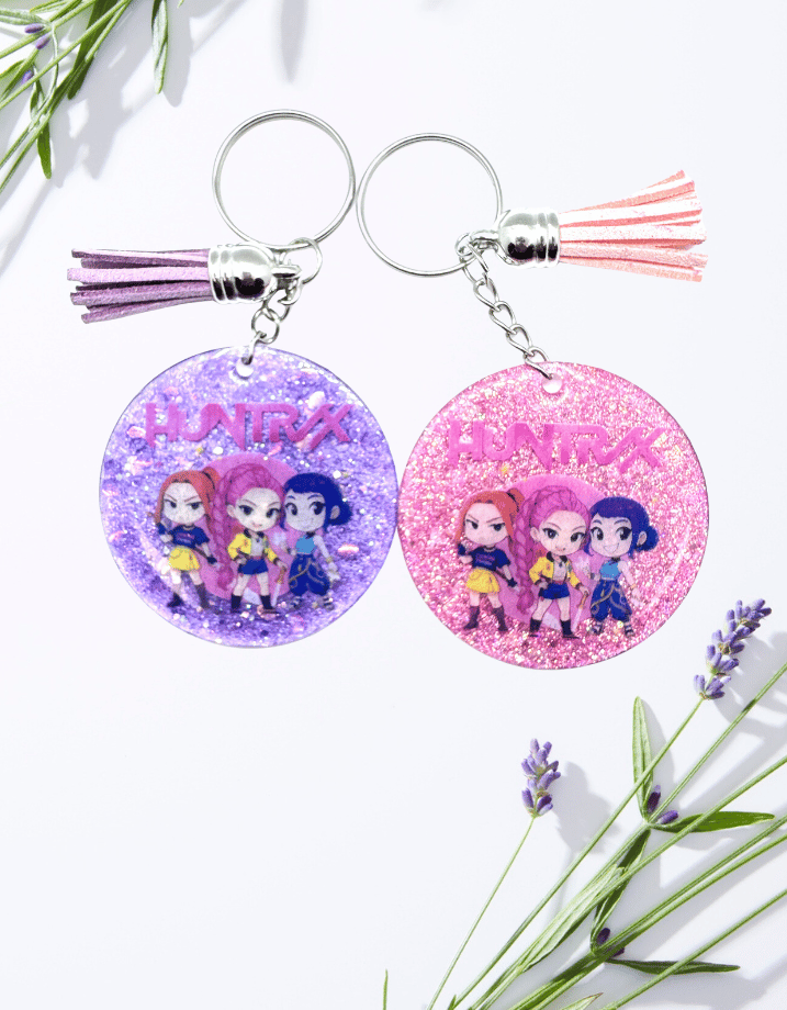 huntrix keychain .png