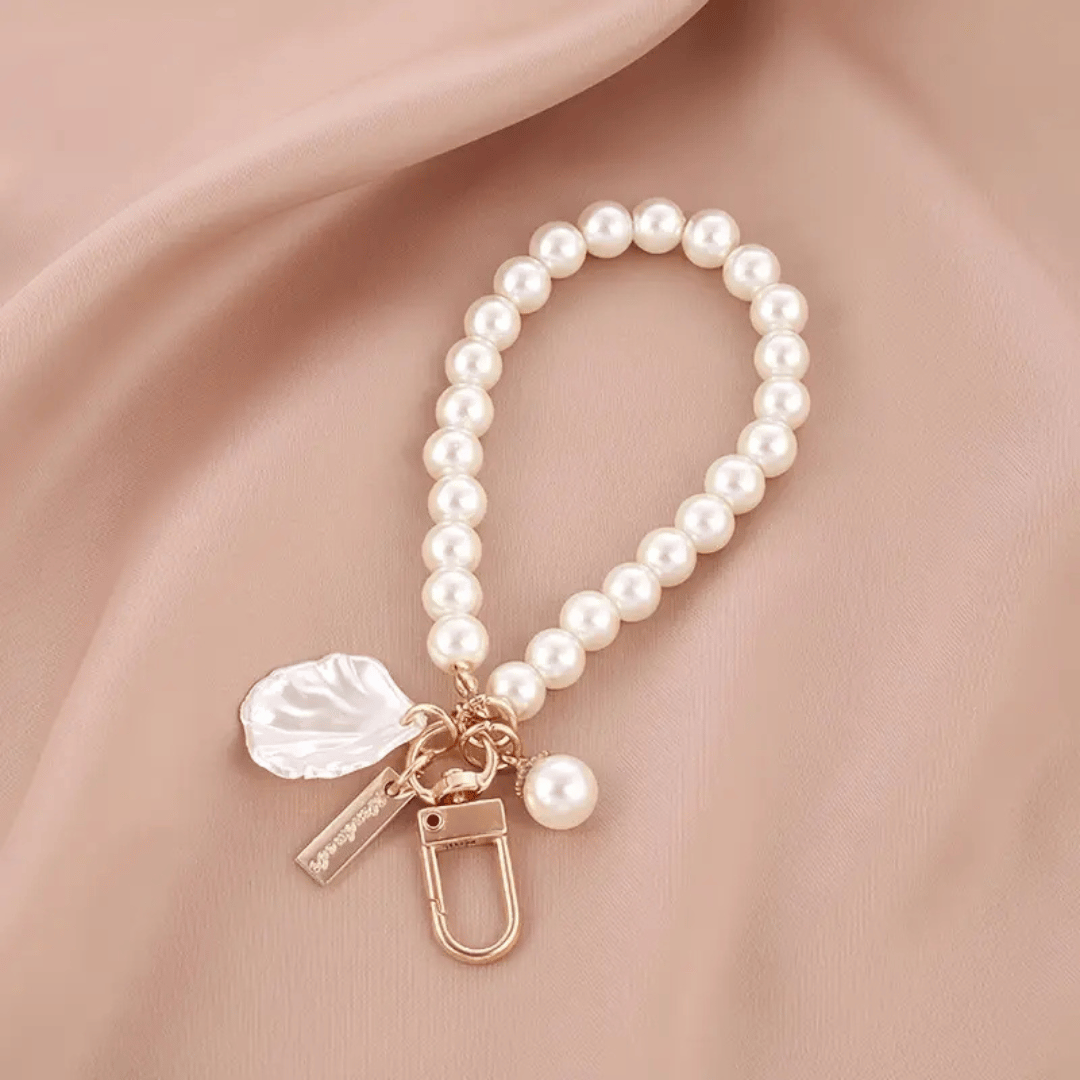shell pearl bracelet.png
