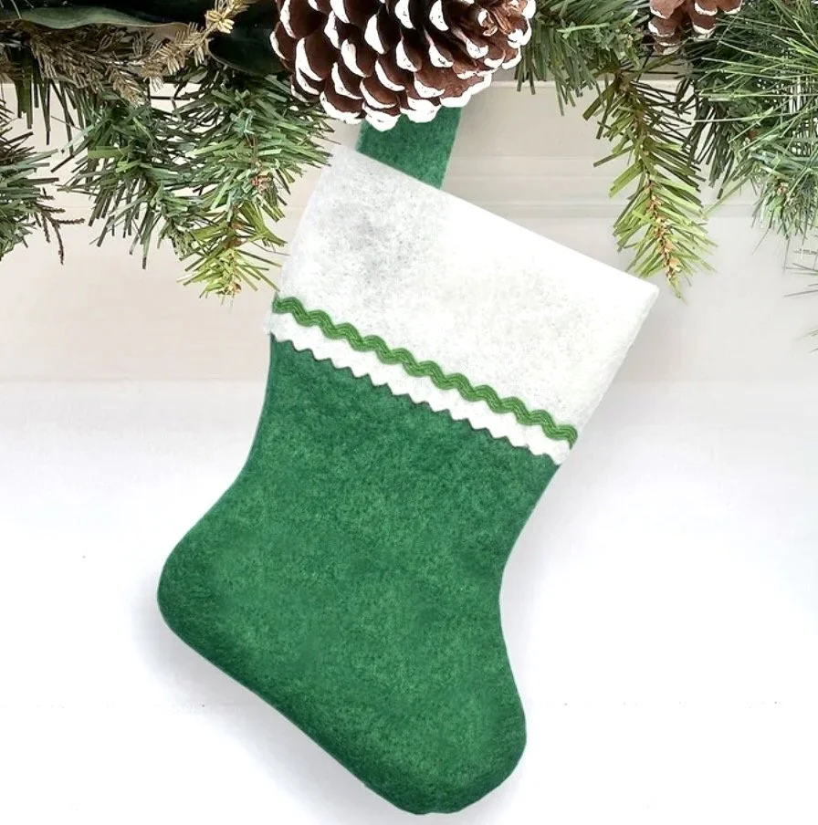 personalized-mini-christmas-stocking-gift-card-holder.png