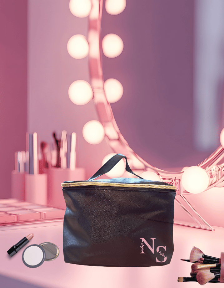 personalized-black-makeup-bag-bridesmaid.png