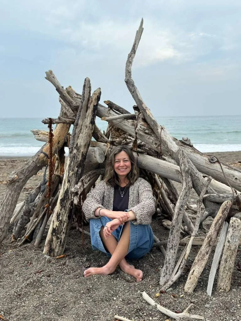 Alejandra Guillioli, bilingual IFS-informed and somatic coach