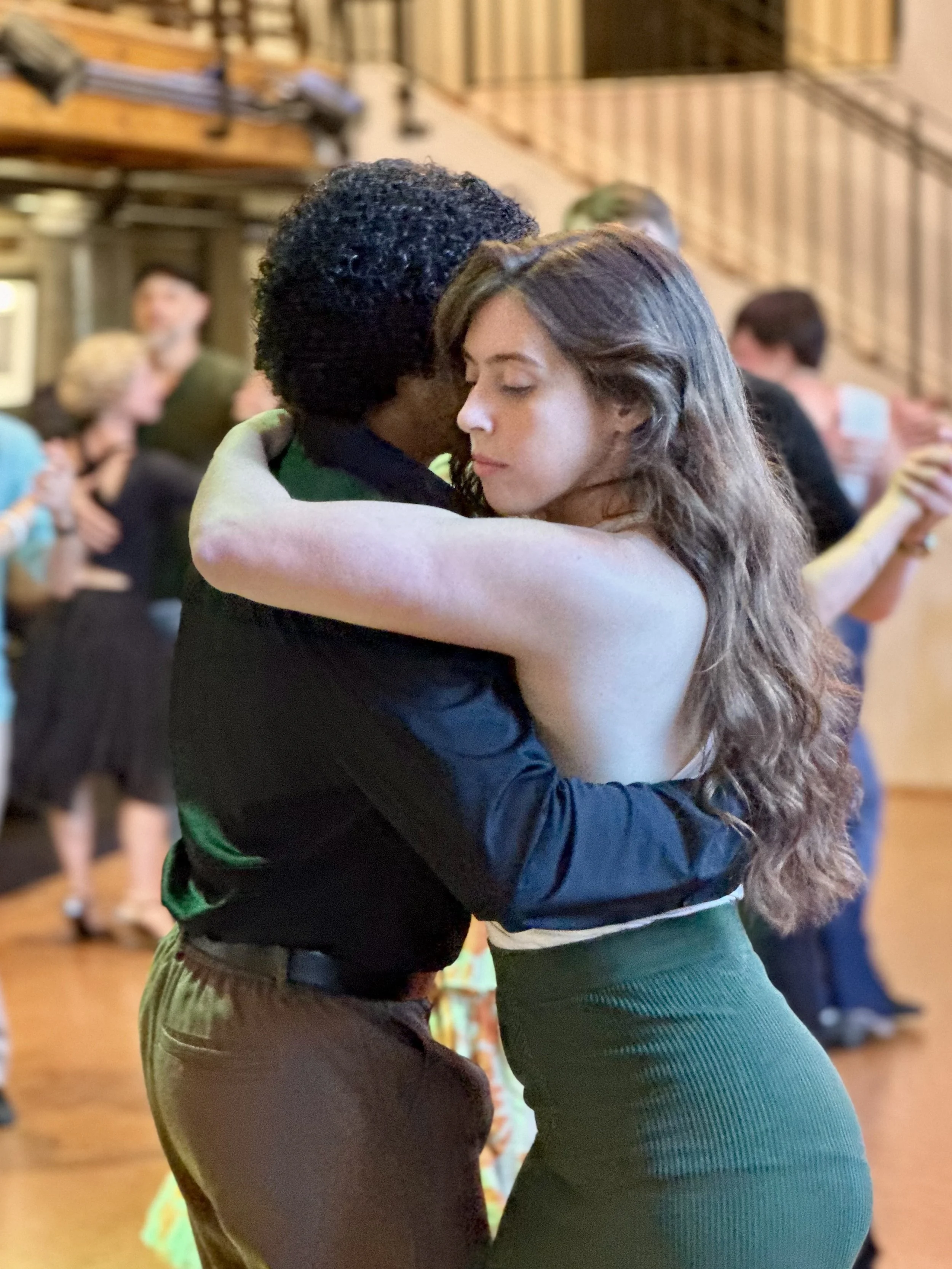 two new dancers together during new dancer night