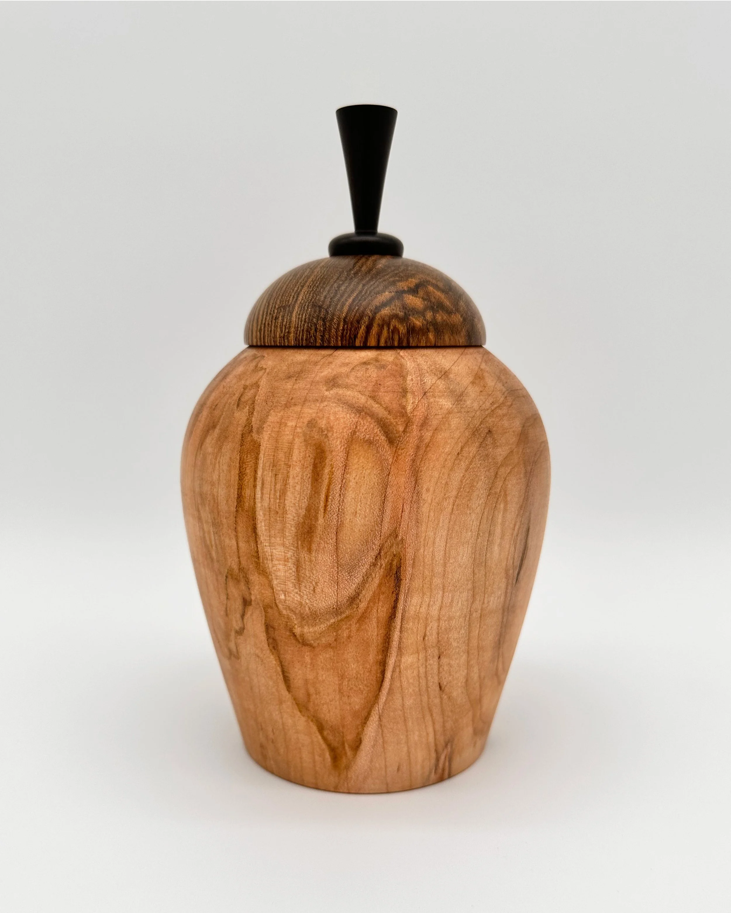 AmMapleCocobolaEbonyUrn1.jpg